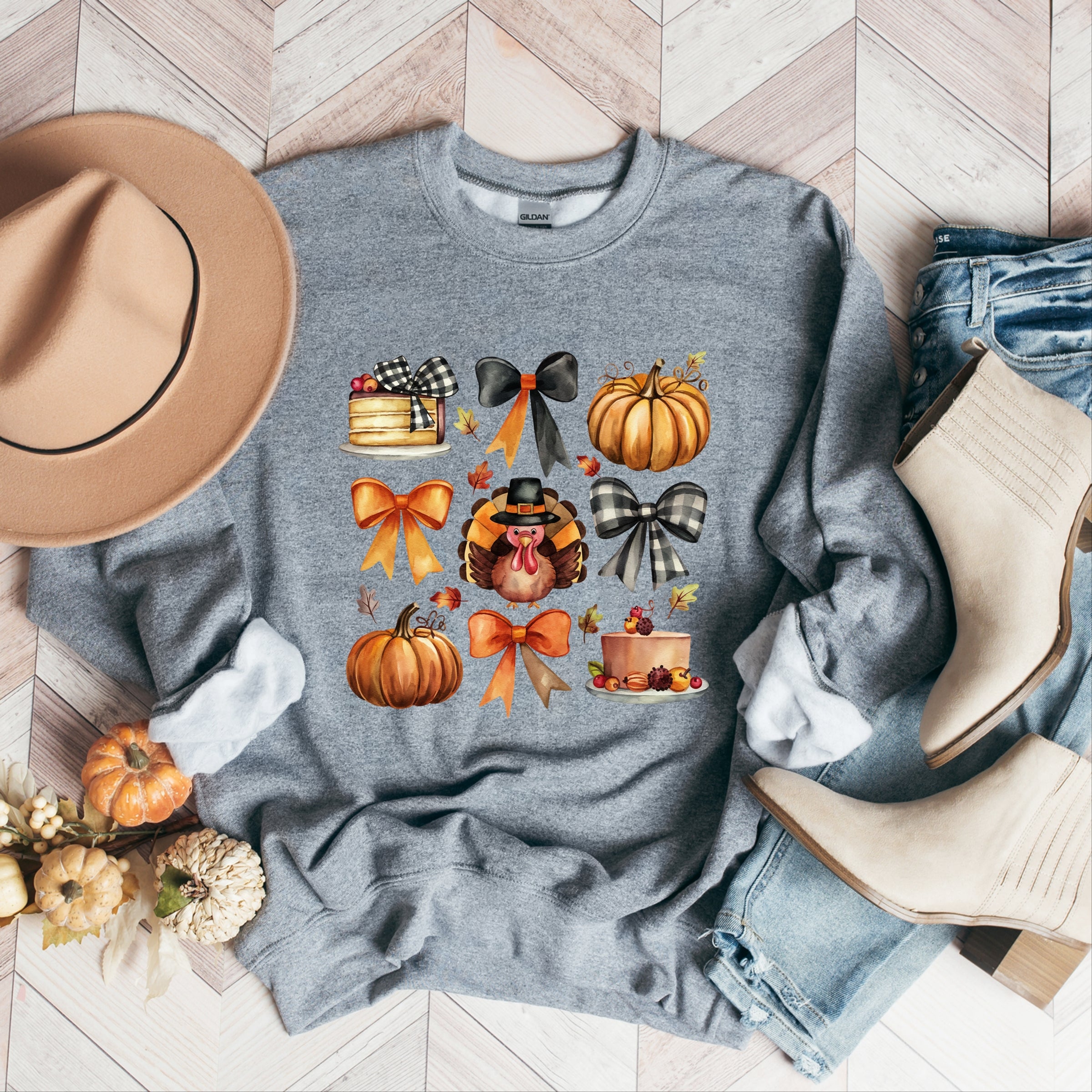 Turkey Coquette - Women's Graphic Sweatshirt