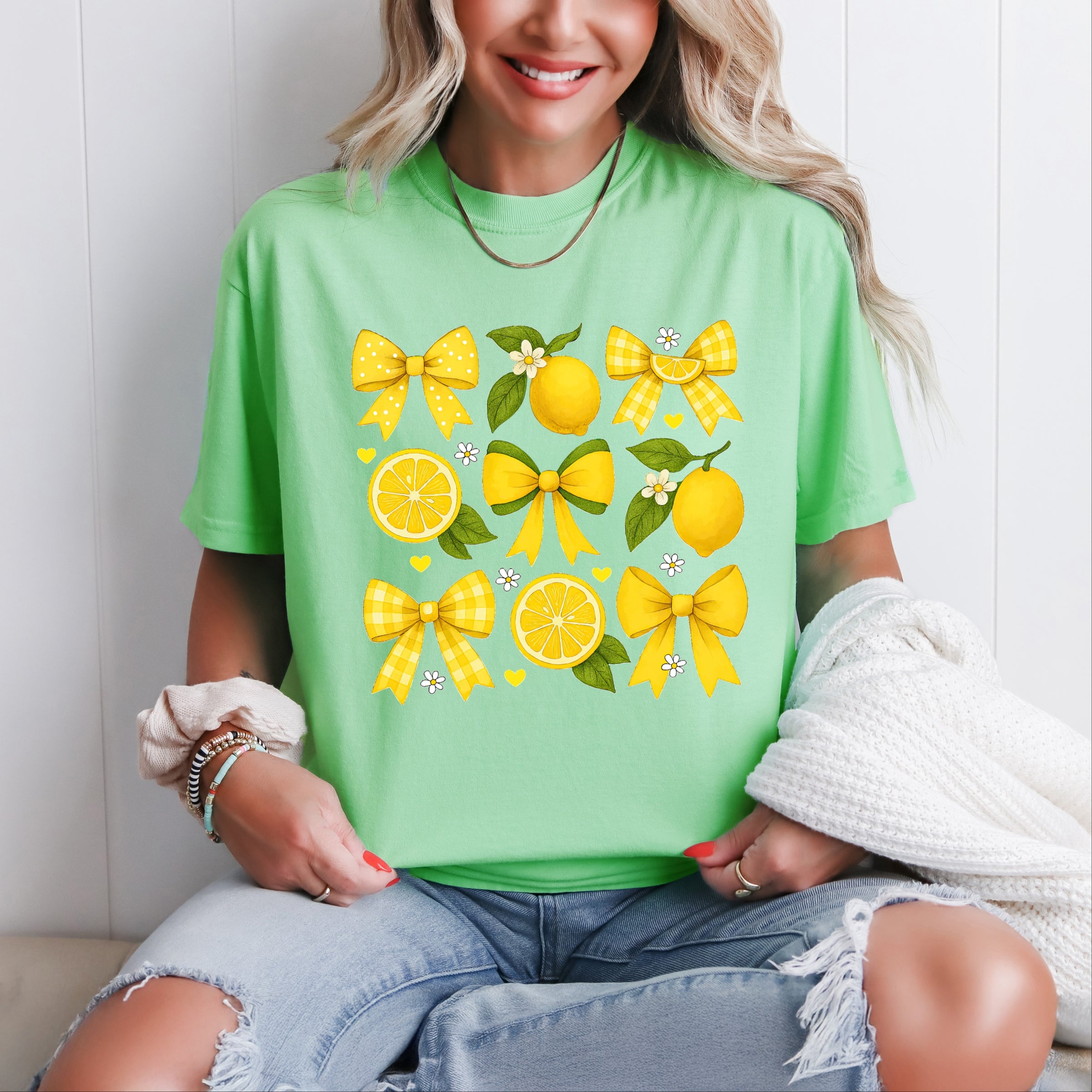Coquette Lemons Pattern Bows - Women's Garment Dyed Graphic T-Shirt