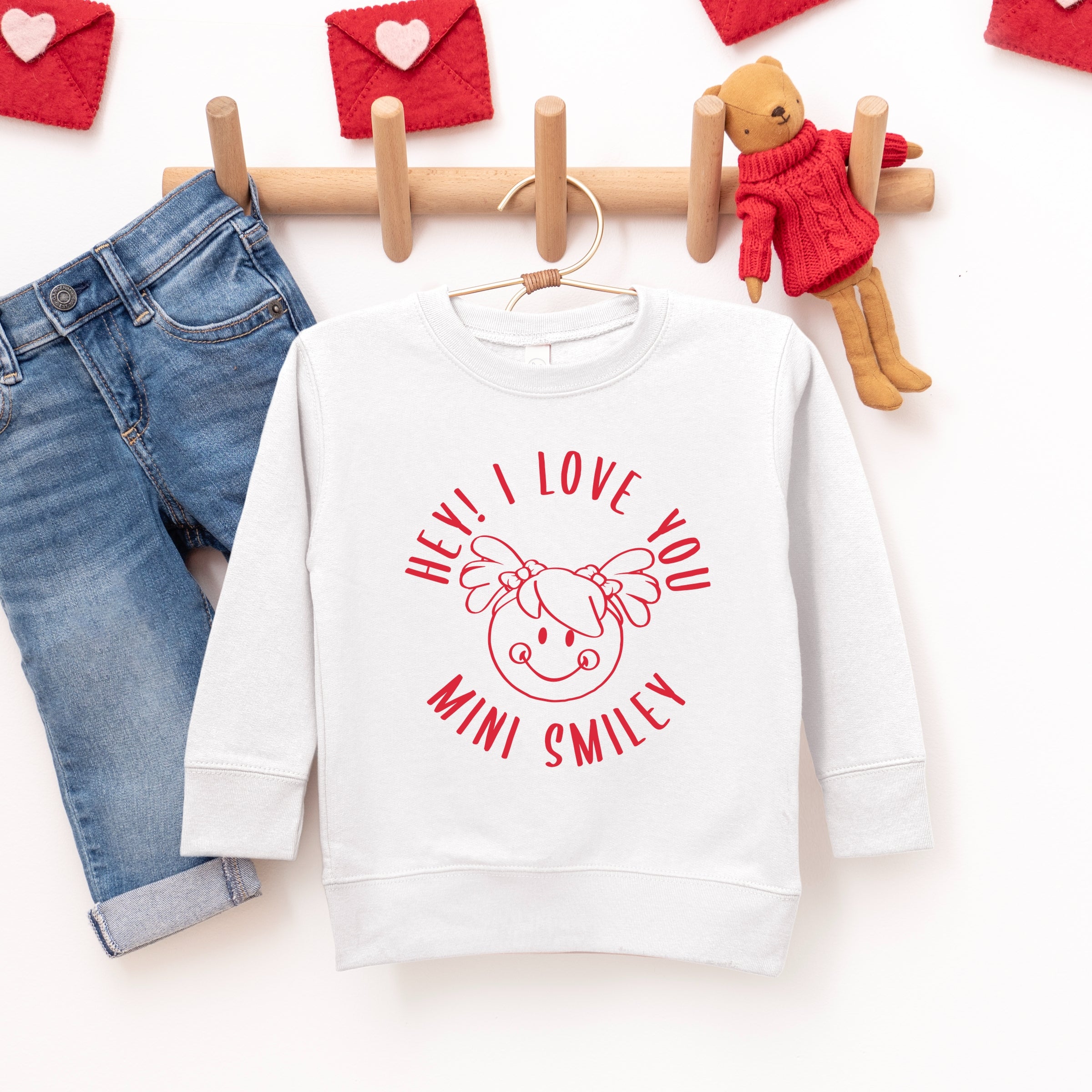 24842RED_F-TSWT White