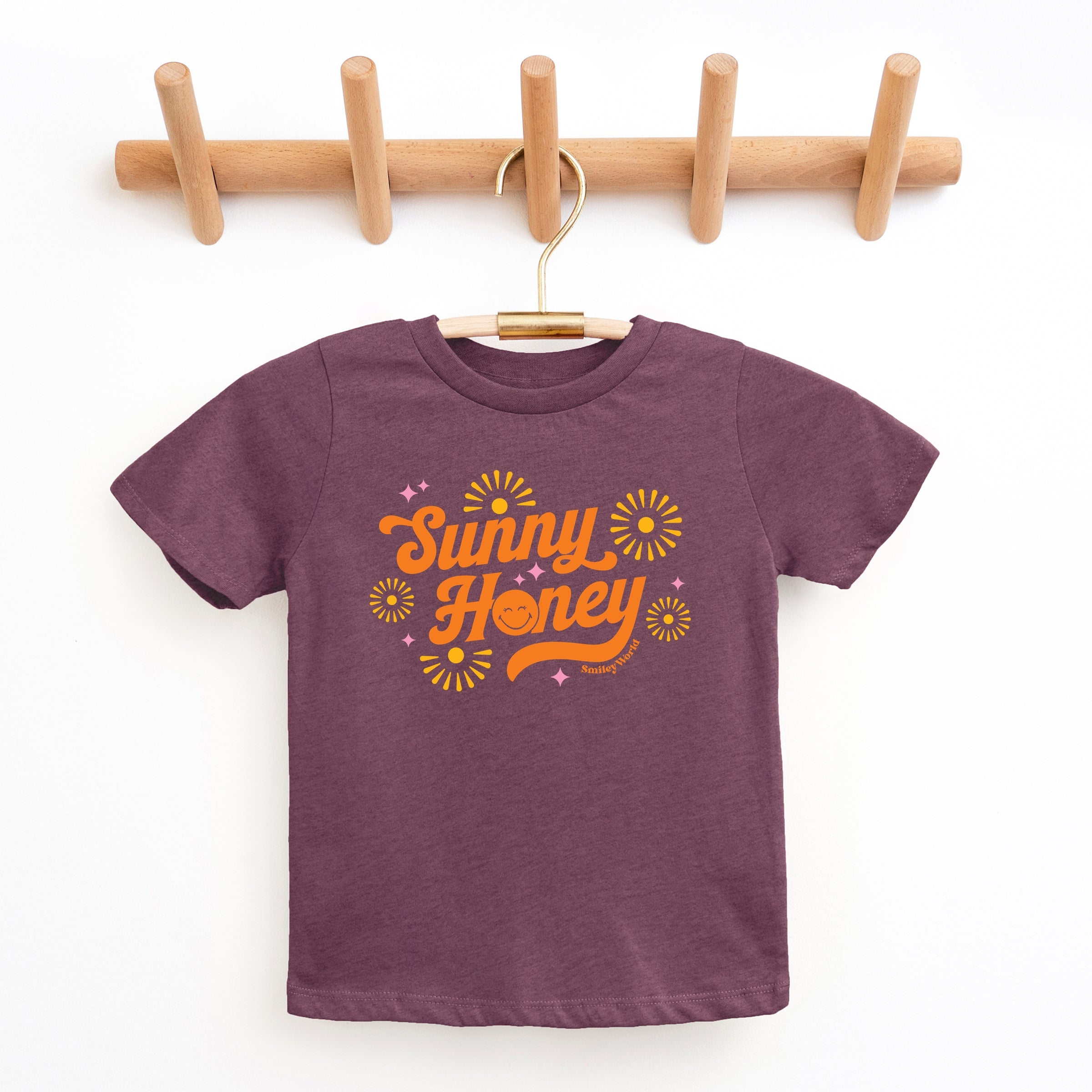 SmileyWorld Sunny Honey - Youth Short Sleeve Graphic T-Shirt