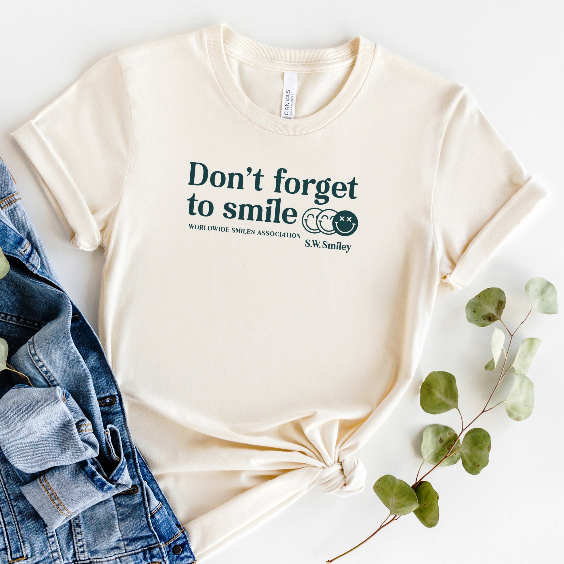 S.W.Smiley Don't Forget To Smile - Women's Short Sleeve Graphic T-Shirt