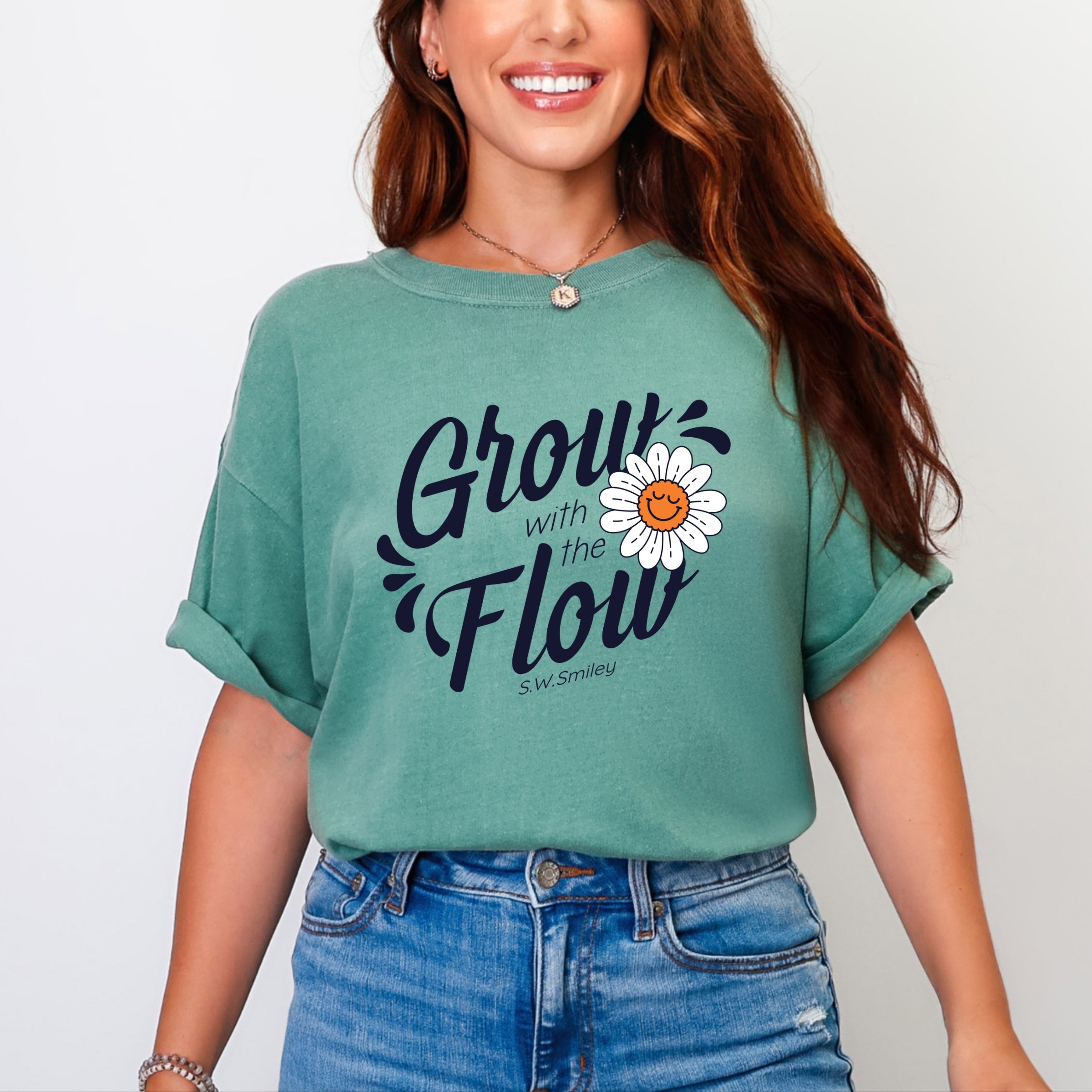 S.W.Smiley Grow With The Flow Flower - Women's Garment Dyed Graphic T-Shirt