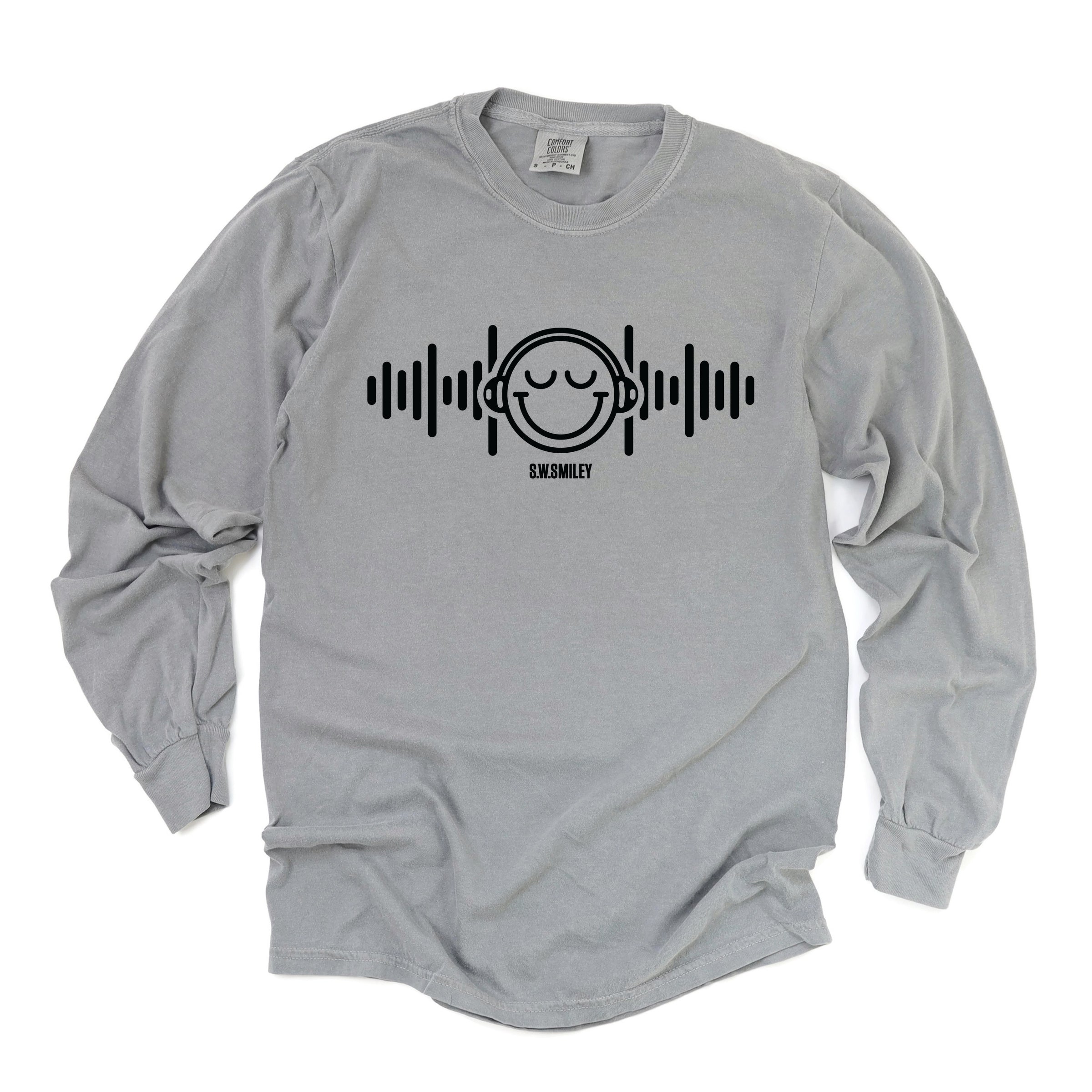 S.W.Smiley Headphones Music - Women's Garment Dyed Long Sleeve Graphic T-Shirt