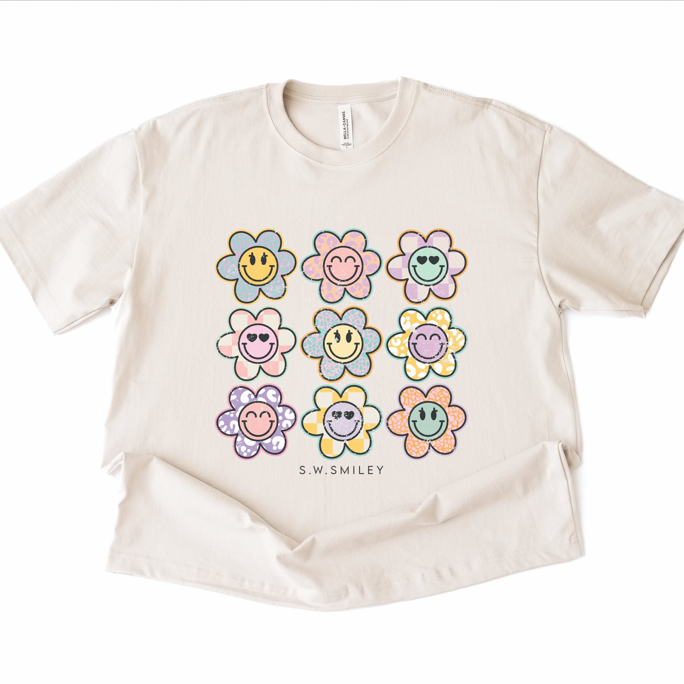 S.W.Smiley Flowers Checkered - Women's Heavyweight Graphic T-Shirt
