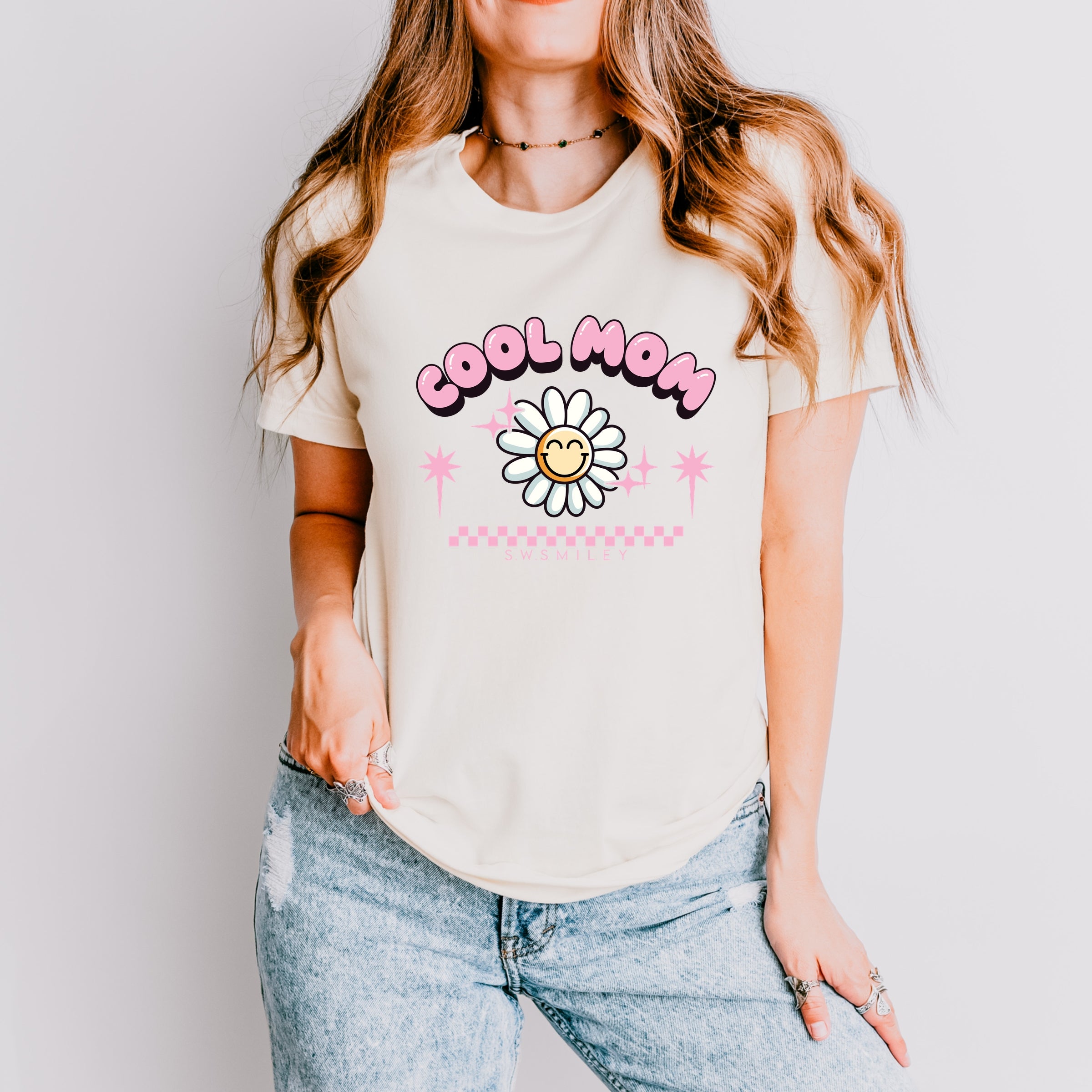 S.W.Smiley Cool Mom Flower - Womens Short Sleeve Tee