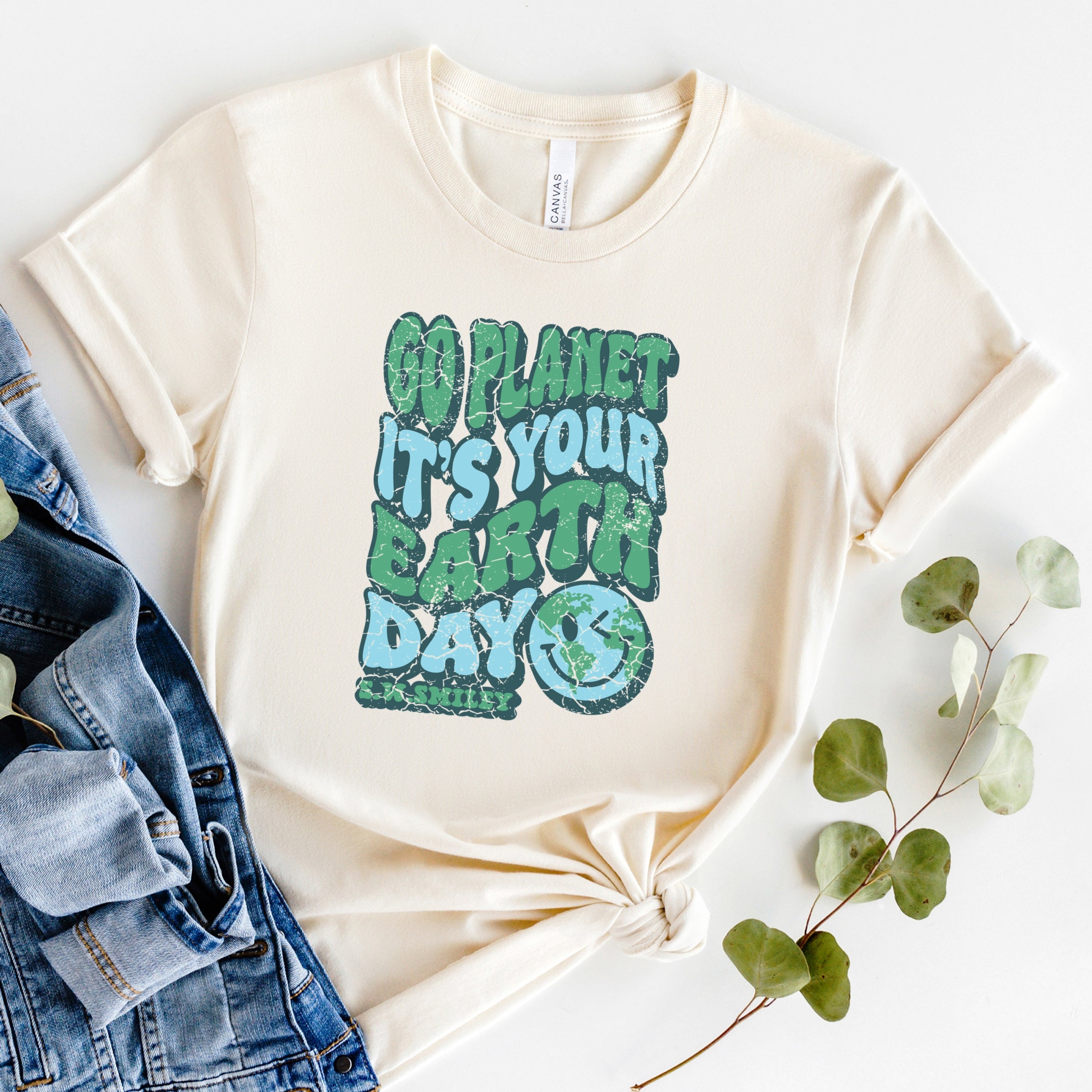 S.W.Smiley Go Planet It's Your Earth Day - Women's Short Sleeve Graphic T-Shirt