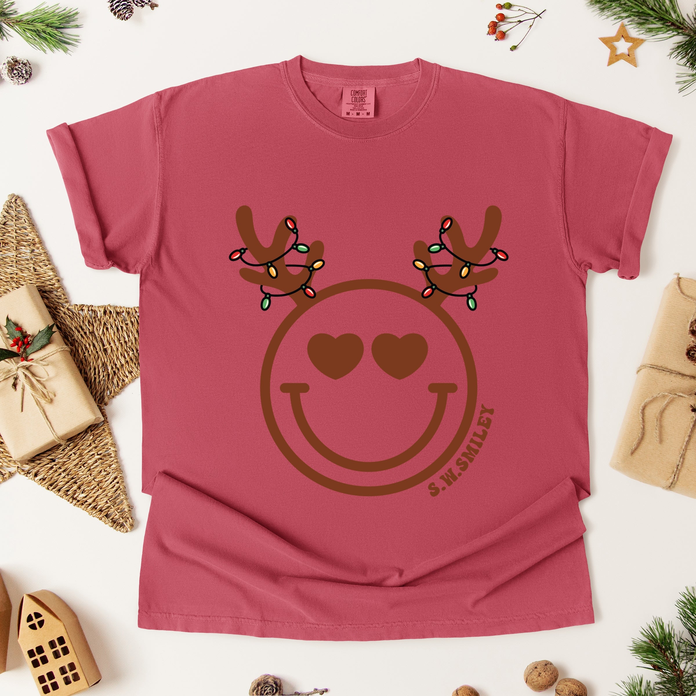 S.W.Smiley Reindeer Lights - Womens Garment Dyed Tee