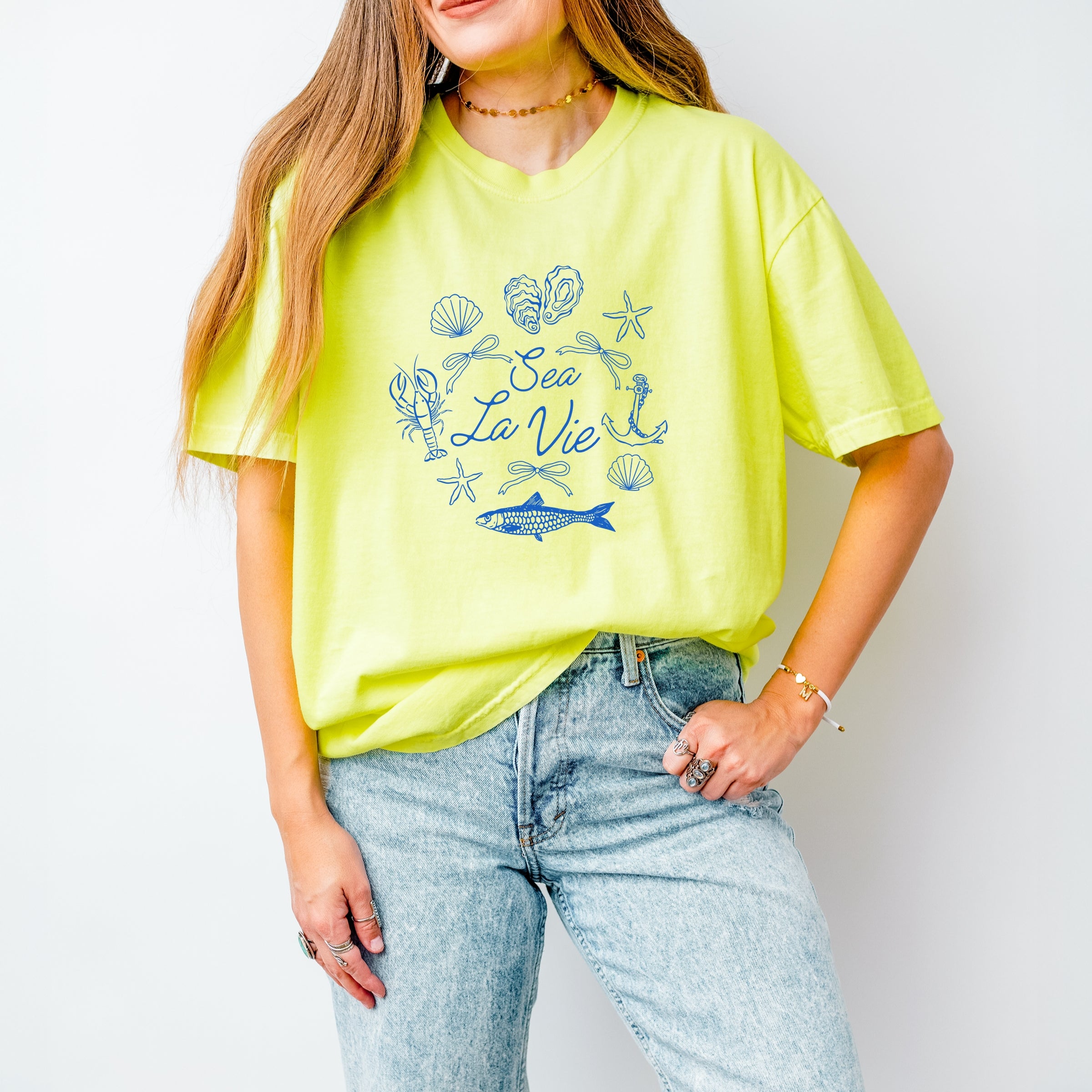 Sea La Vie Collage - Women's Garment Dyed Tee