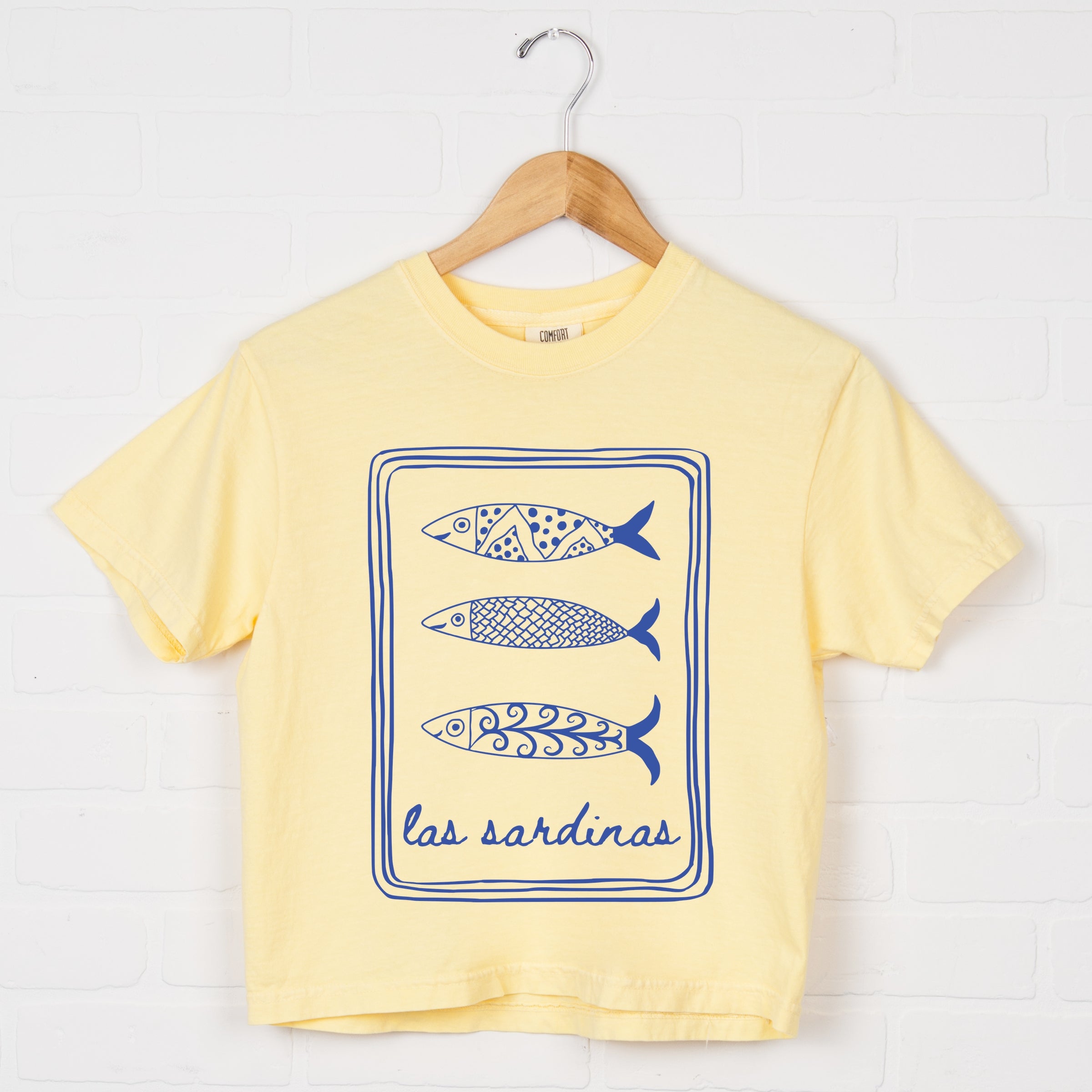 Las Sardinas - Women's Boxy Crop Top Graphic T-Shirt