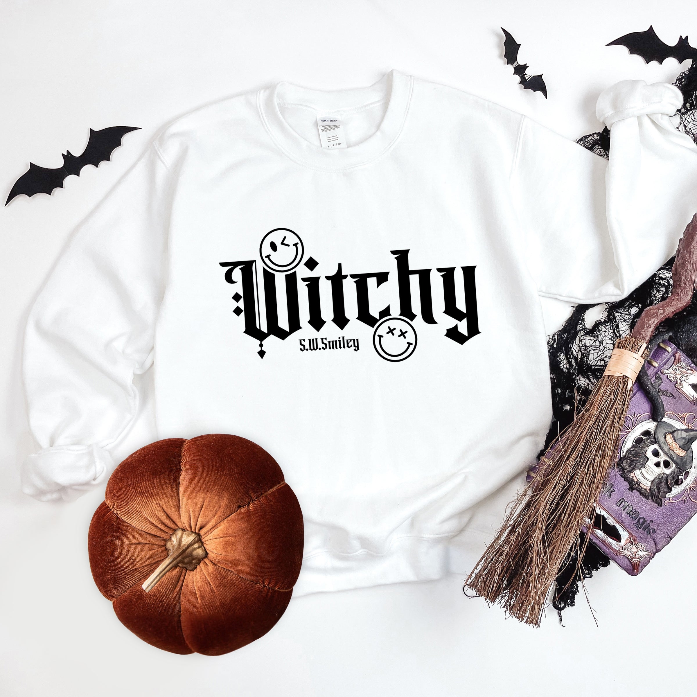 S.W.Smiley Witchy Bold - Women's Graphic Sweatshirt