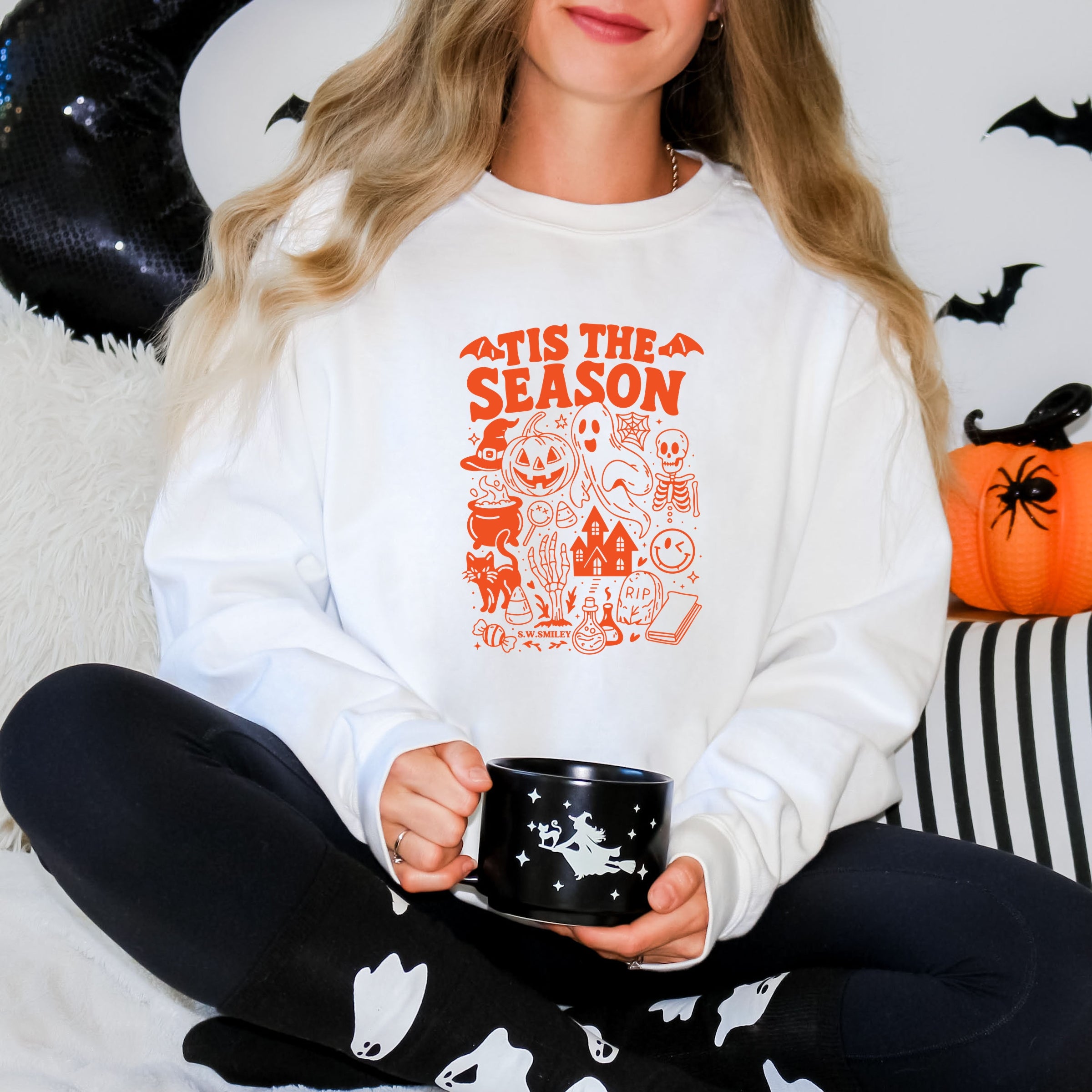 S.W.Smiley Tis The Season Halloween - Women's Graphic Sweatshirt