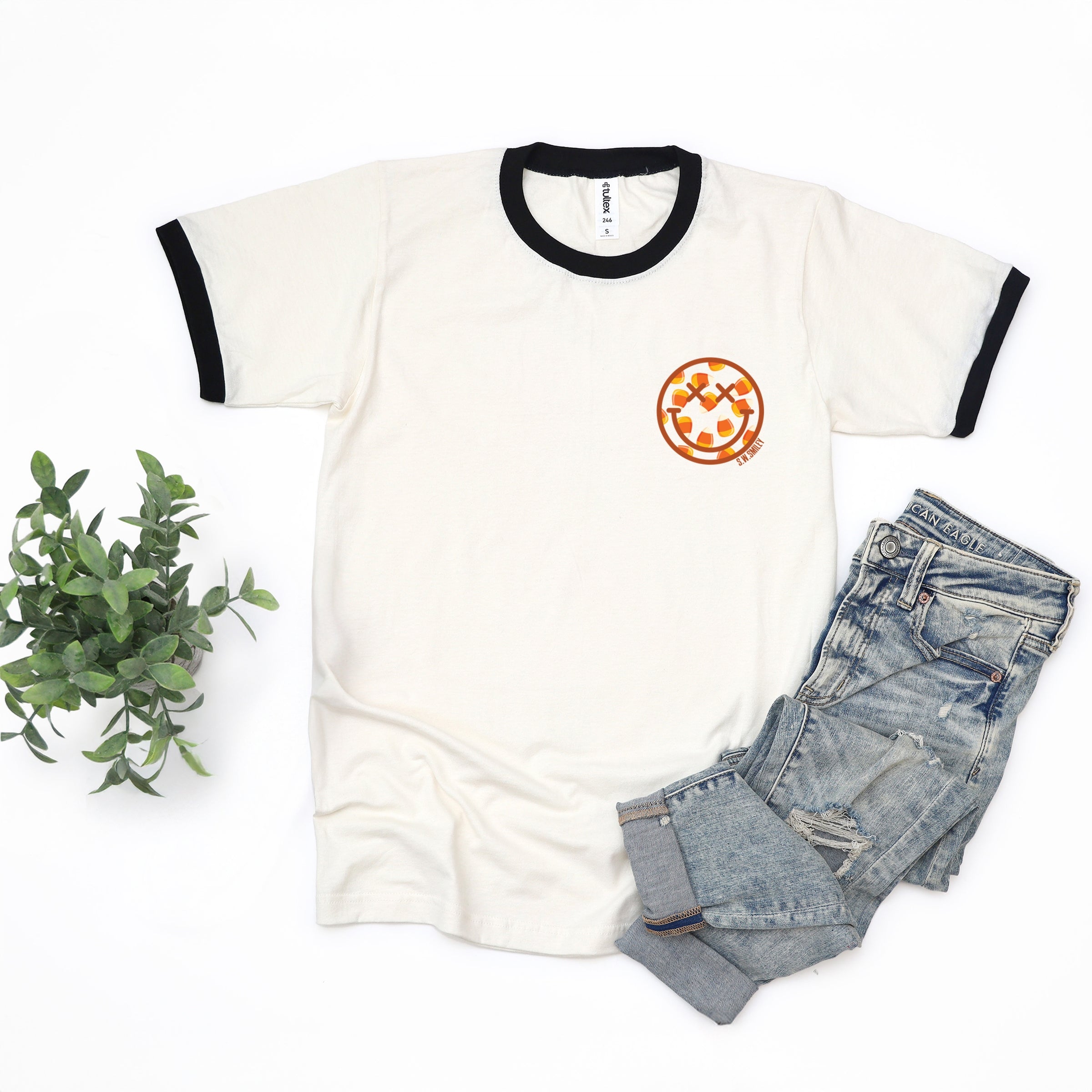 S.W.Smiley Candy Corn Smile - Women's Ringer Graphic T-Shirt