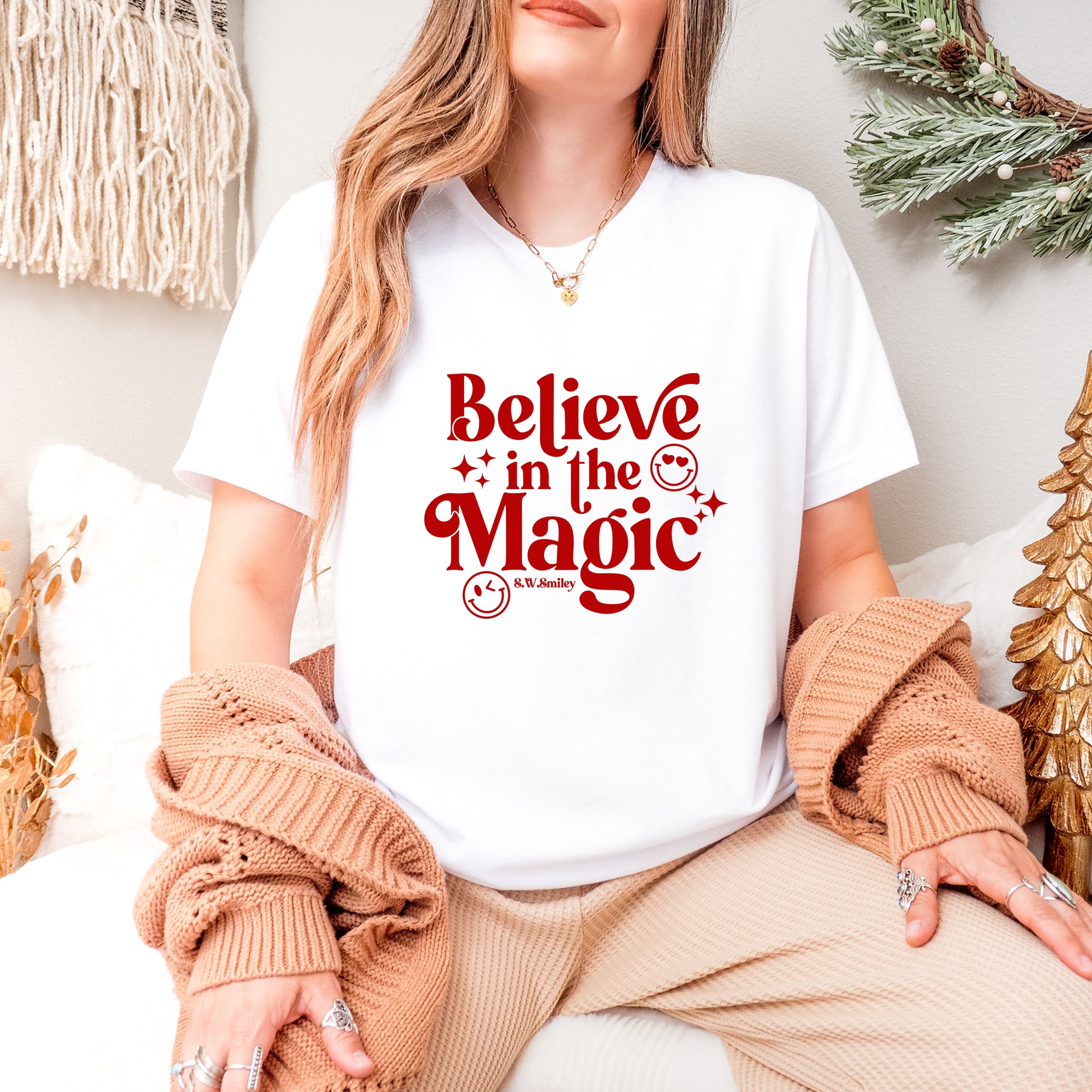 S.W.Smiley Believe in Magic Sparkle - Women's Short Sleeve Graphic T-Shirt