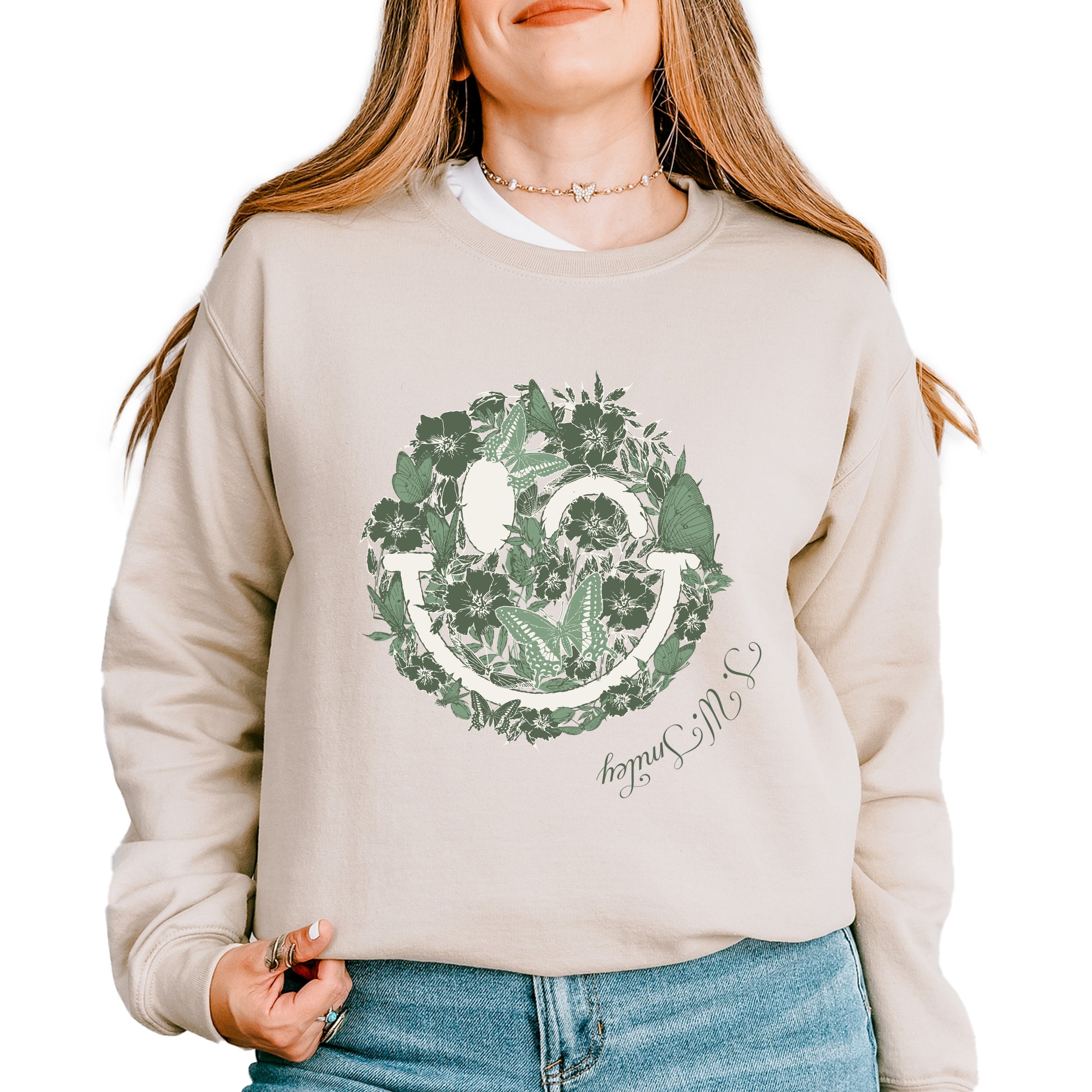 S.W.Smiley Green Floral Butterflies - Women's Graphic Sweatshirt