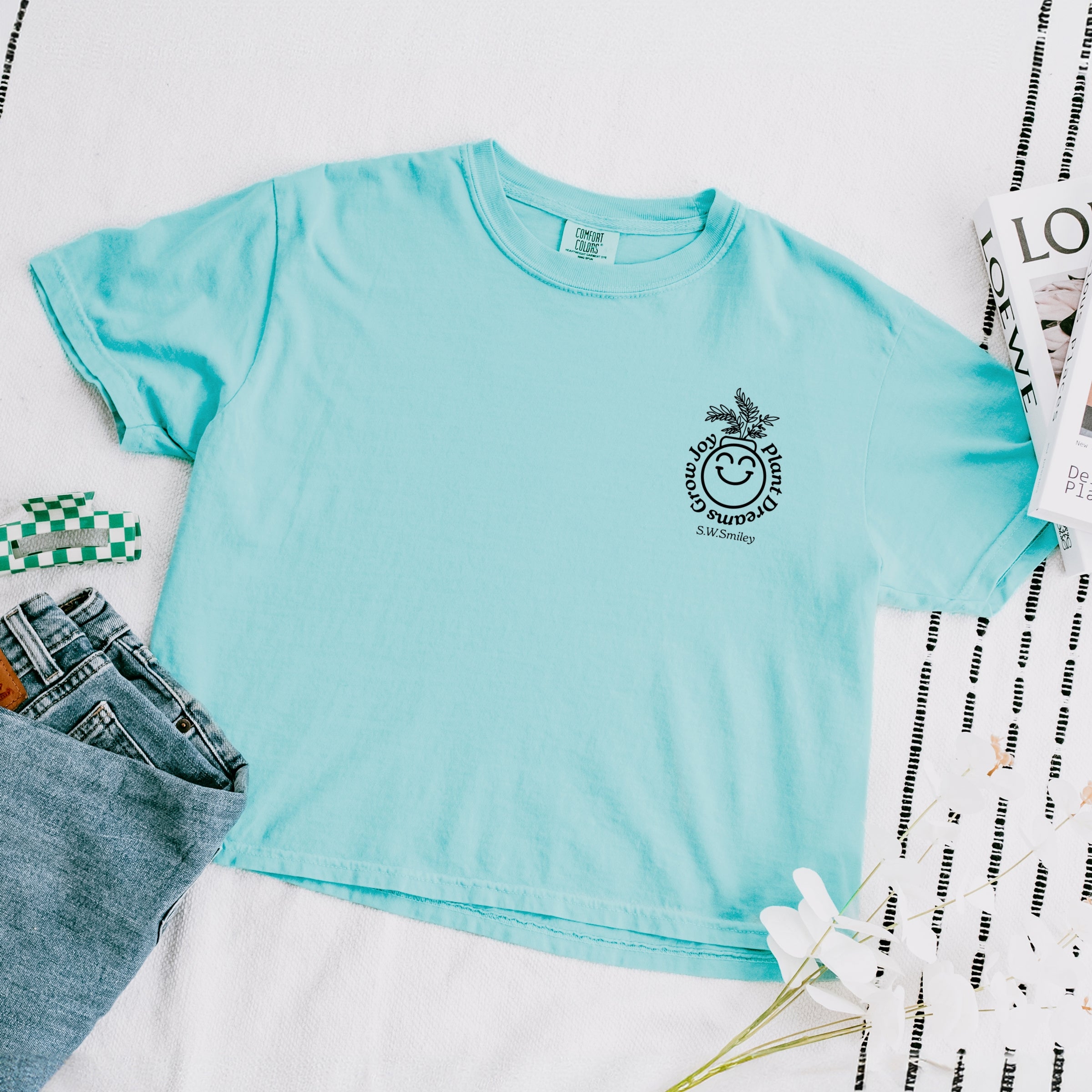 S.W.Smiley Plant Dreams Grow Joy Outline - Women's Boxy Crop Top Graphic T-Shirt