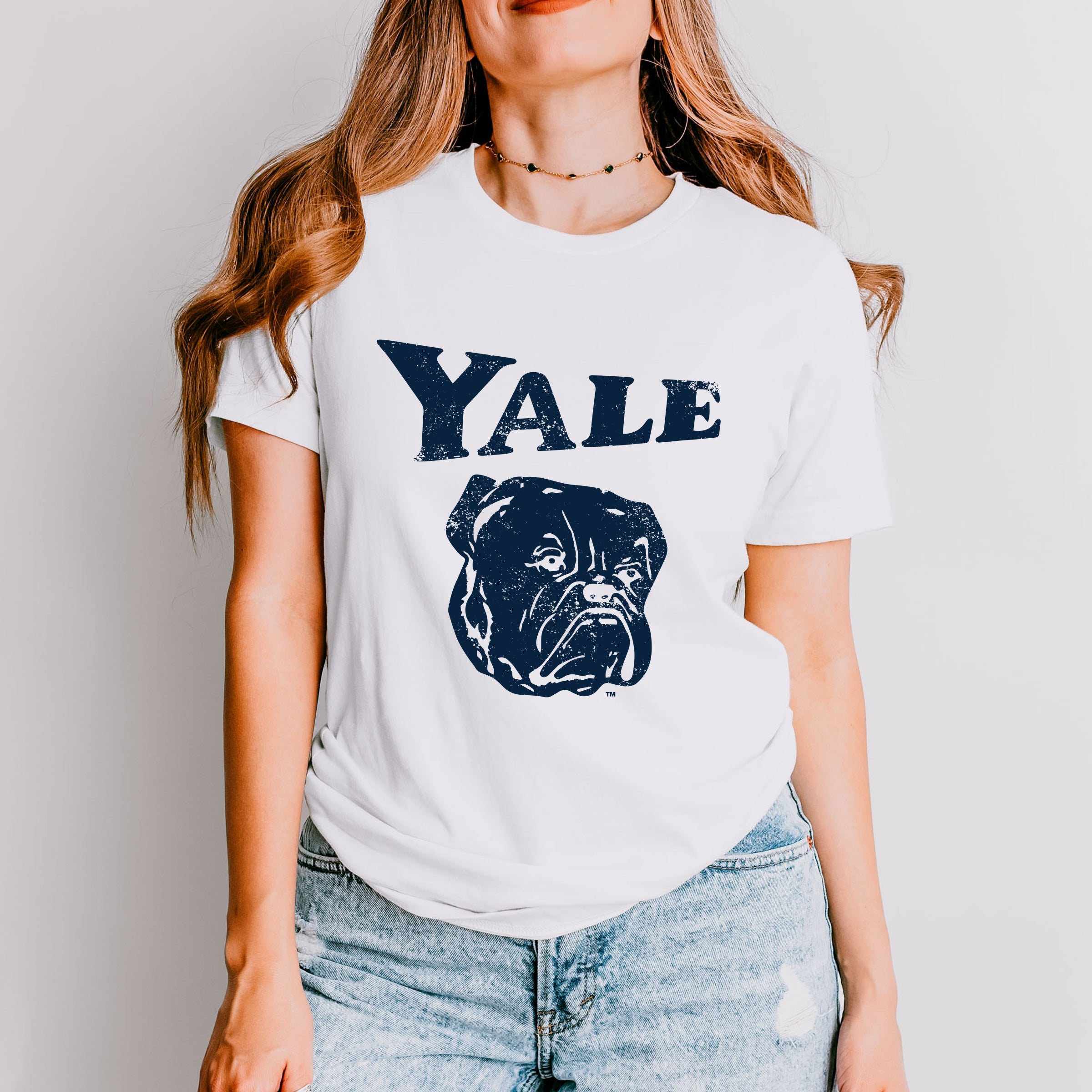 Yale Bulldog Distressed - Women's Short Sleeve Graphic T-Shirt