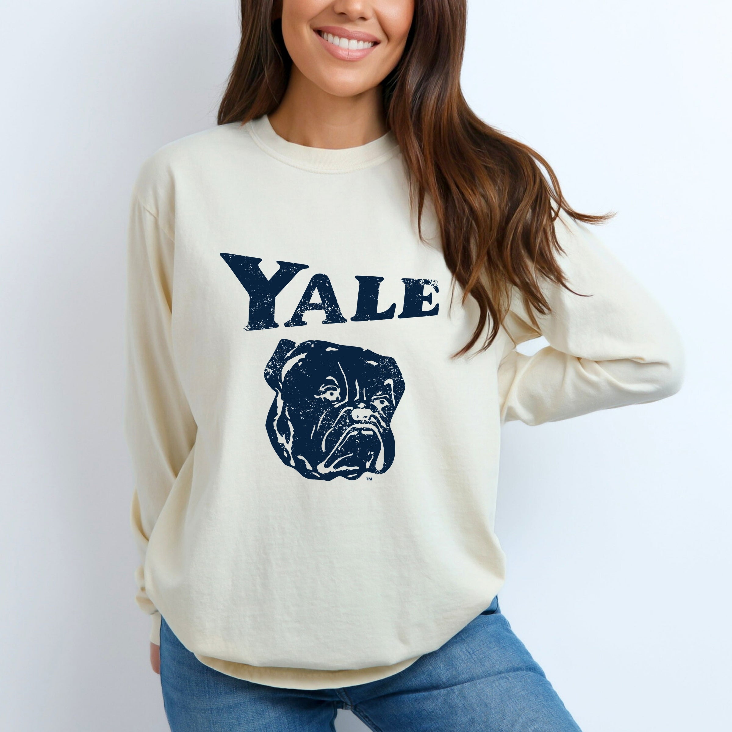 Yale Bulldog Distressed - Women's Garment Dyed Long Sleeve Graphic T-Shirt