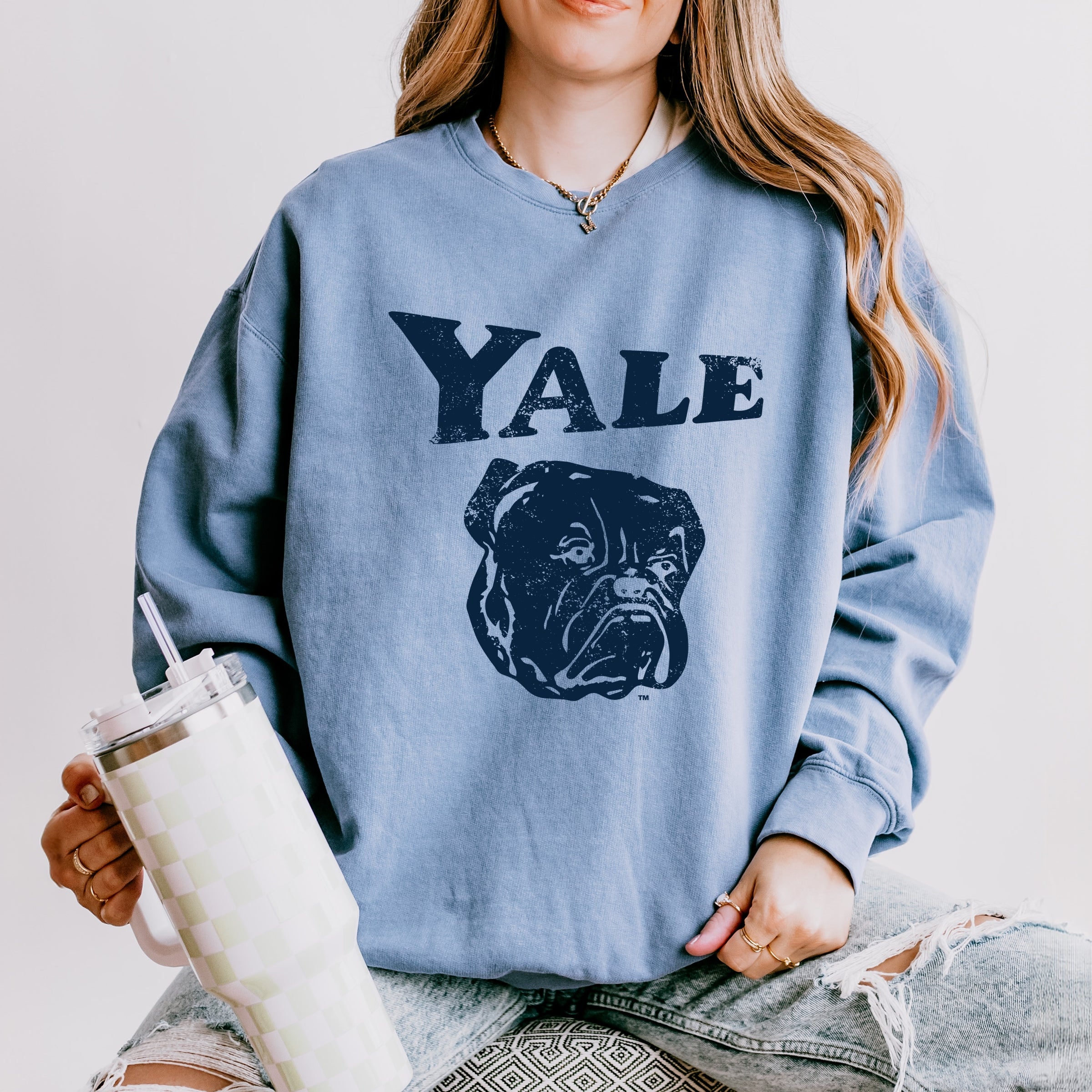 Yale Bulldog Distressed - Women's Lightweight Garment Dyed Sweatshirt