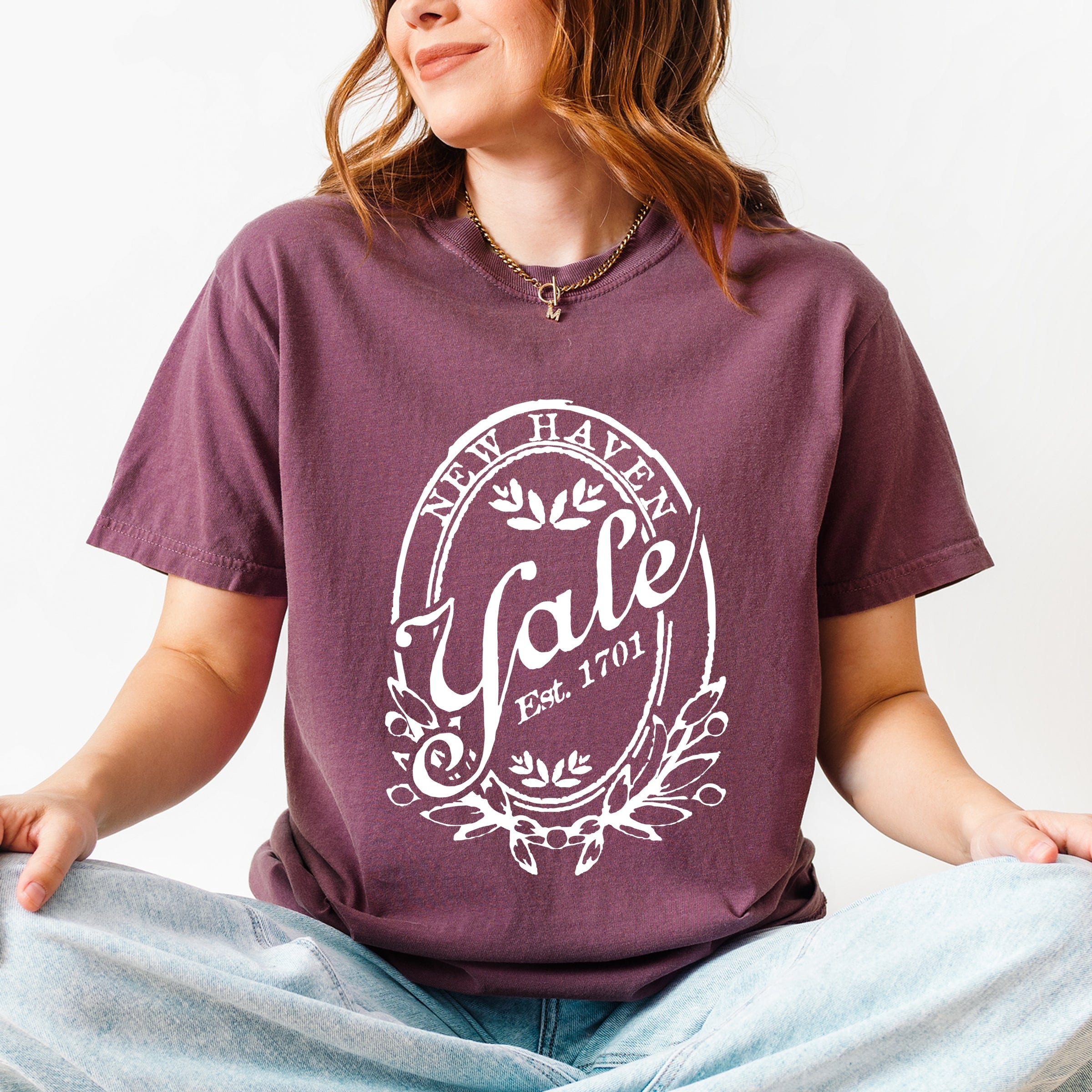 Yale New Haven Oval - Women's Garment Dyed Graphic T-Shirt