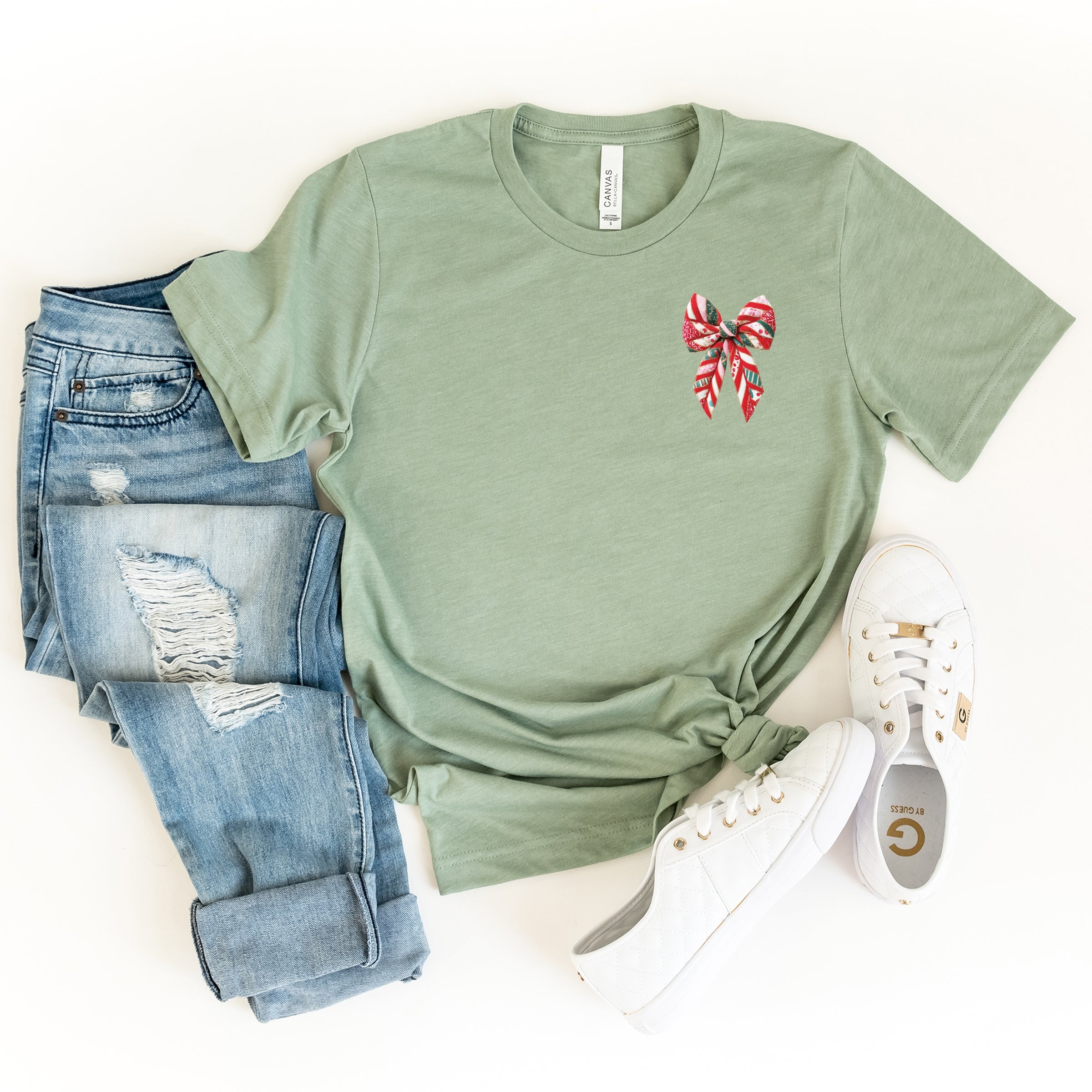Christmas Bow Quilted Print - Women's Short Sleeve Graphic T-Shirt