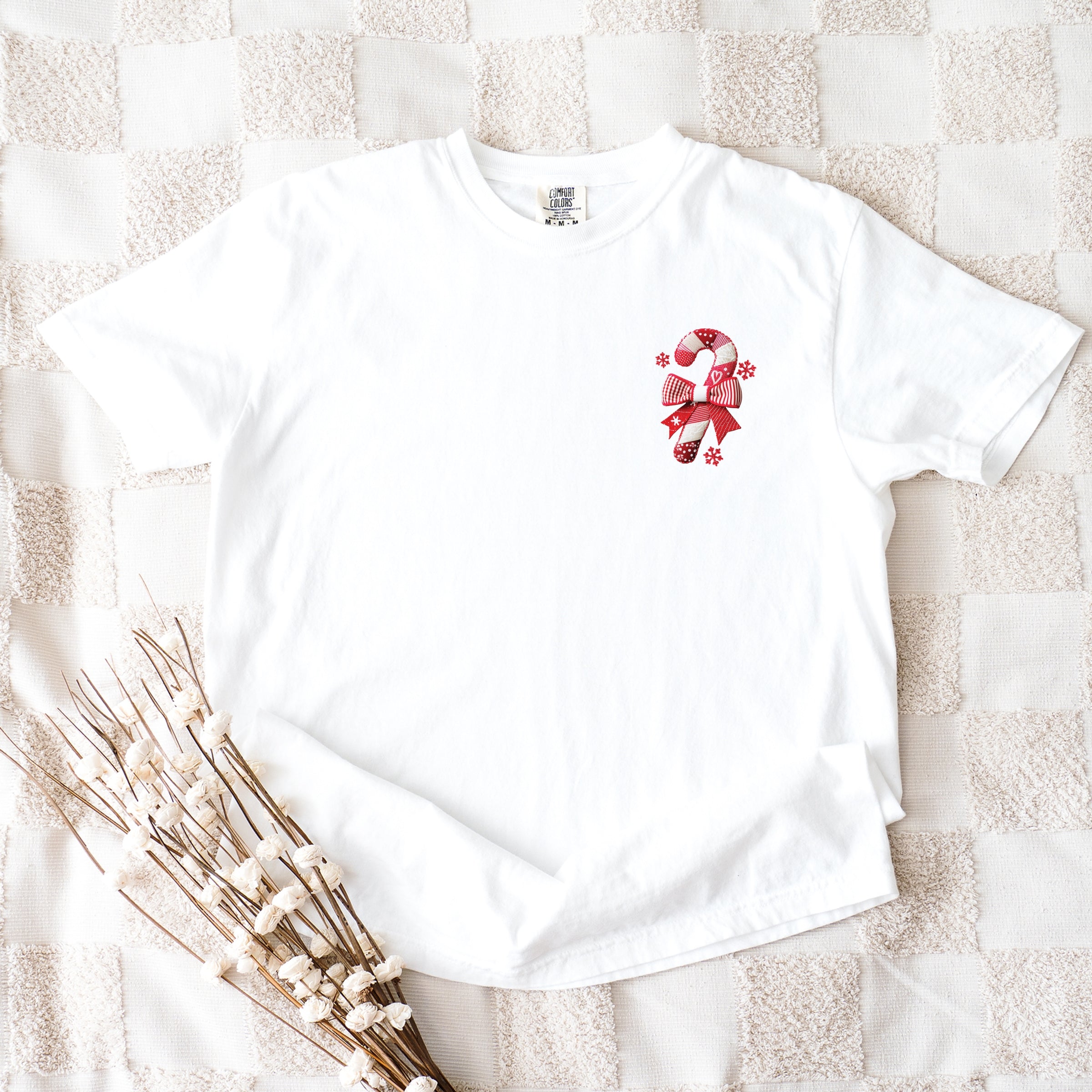 Candy Cane Bow Patchwork Print - Women's Garment Dyed Graphic T-Shirt