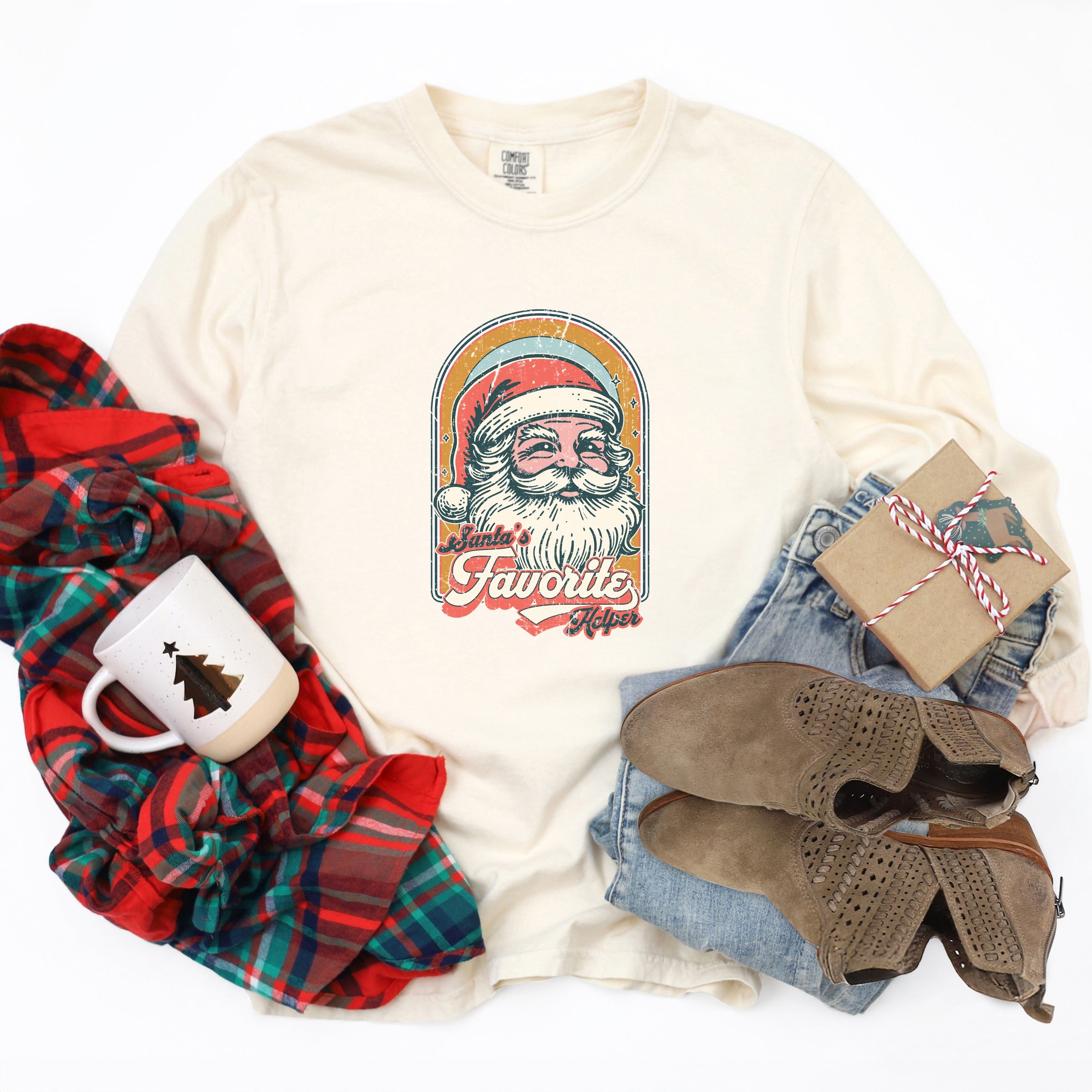 Santa's Favorite Helper Retro - Women's Garment Dyed Long Sleeve Graphic T-Shirt