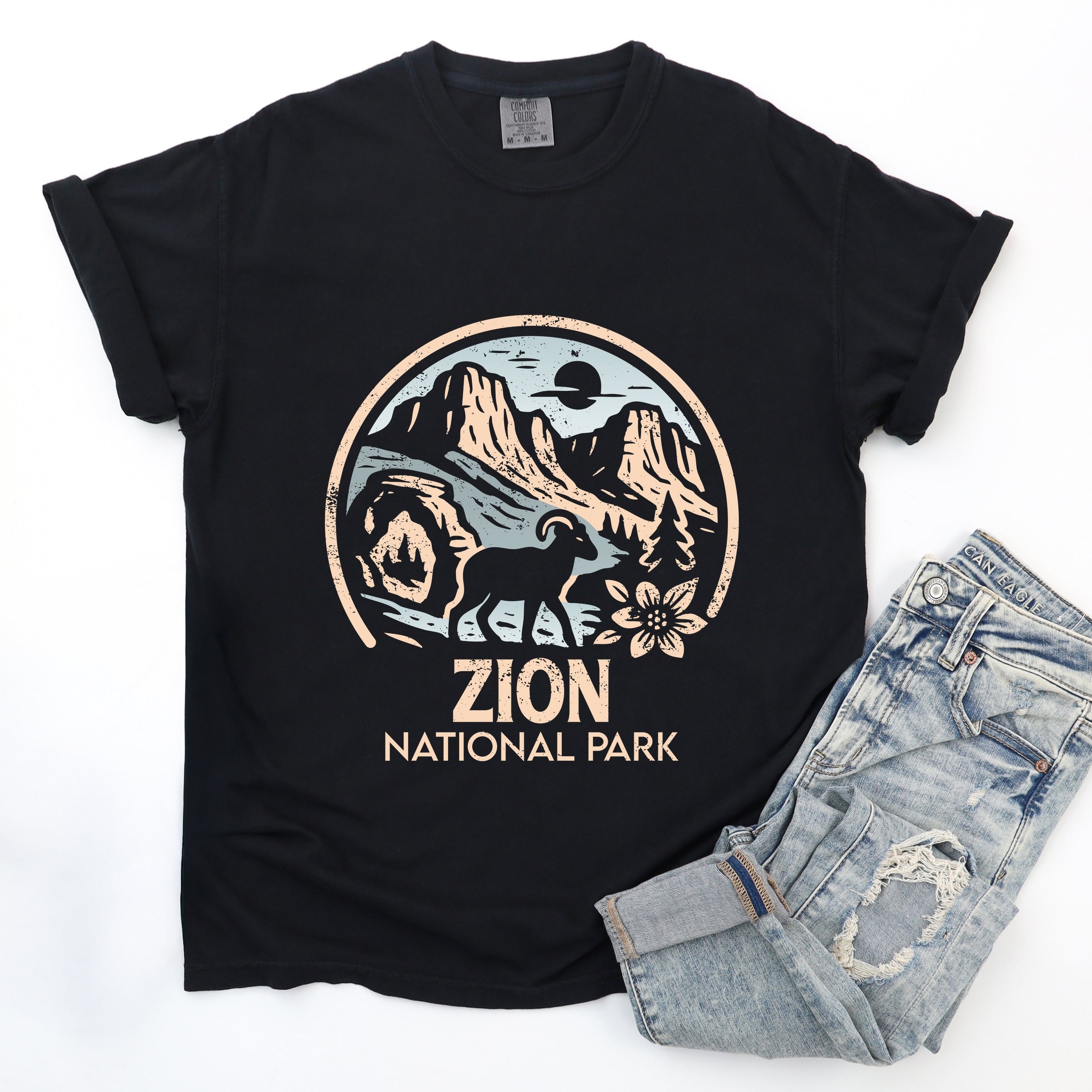 Zion National Park Two-Toned Circle - Women's Garment Dyed Graphic T-Shirt