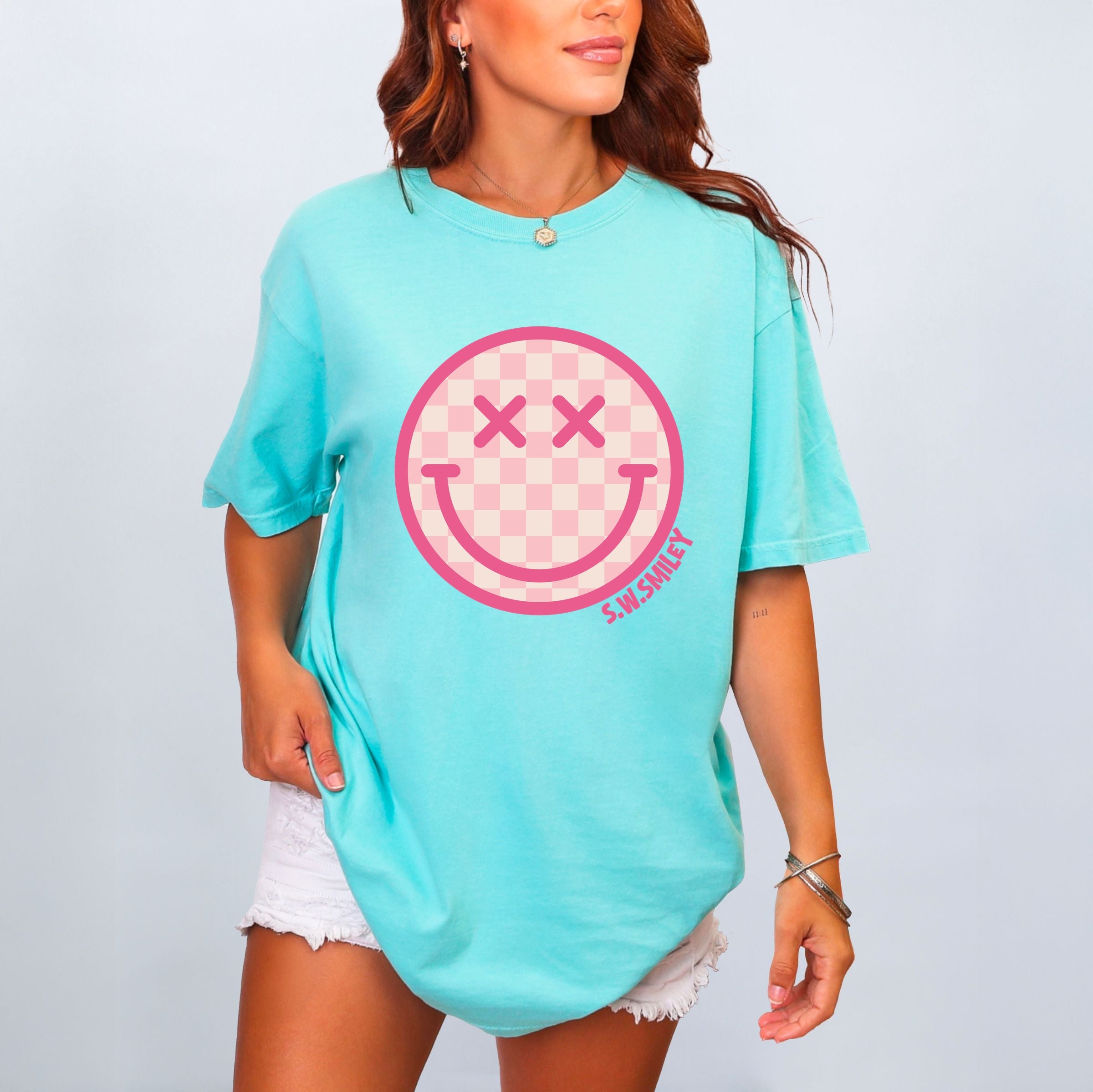 S.W.Smiley Pink Checker Smiley Face - Women's Garment Dyed Graphic T-Shirt