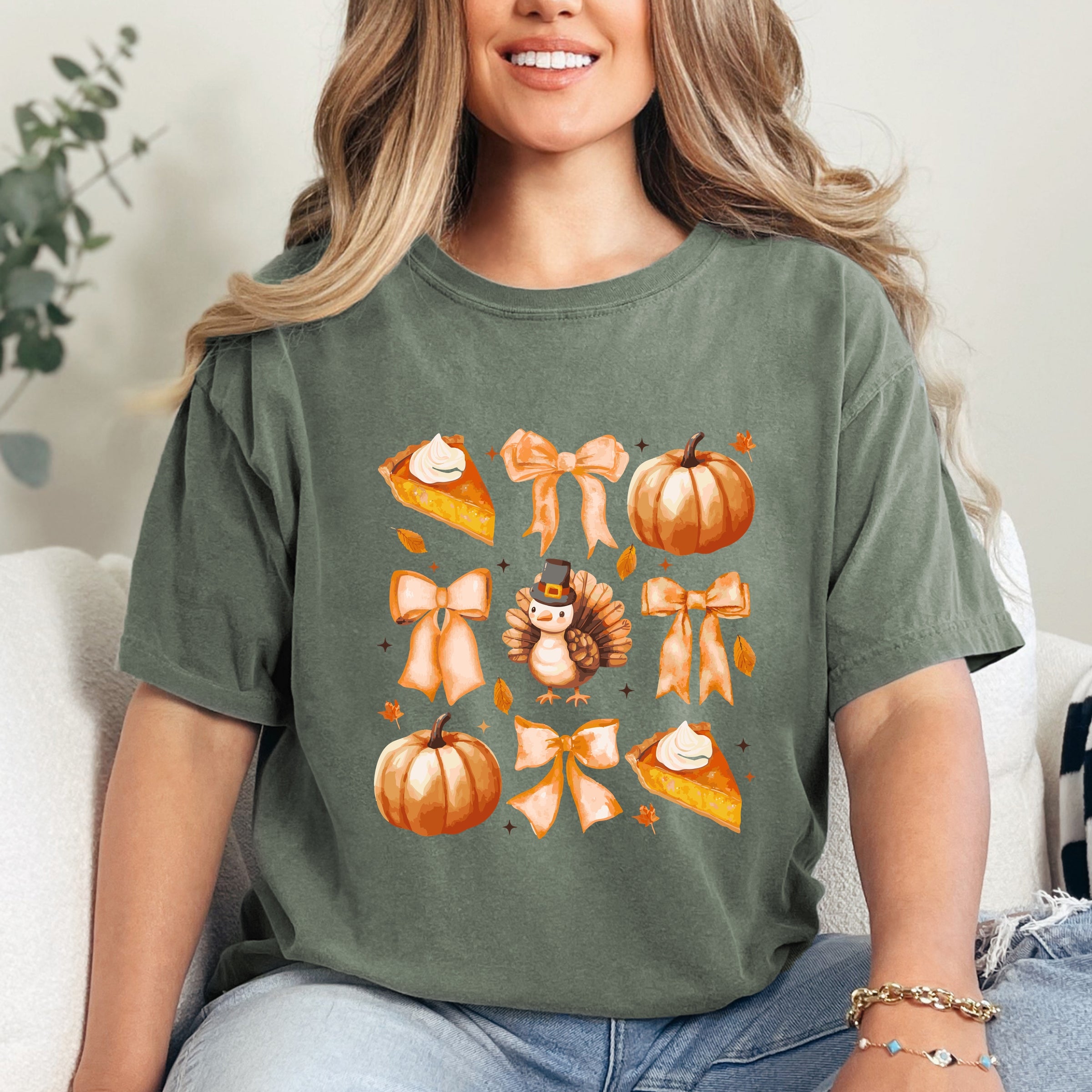 Coquette Turkey Pie - Women's Garment Dyed Graphic T-Shirt