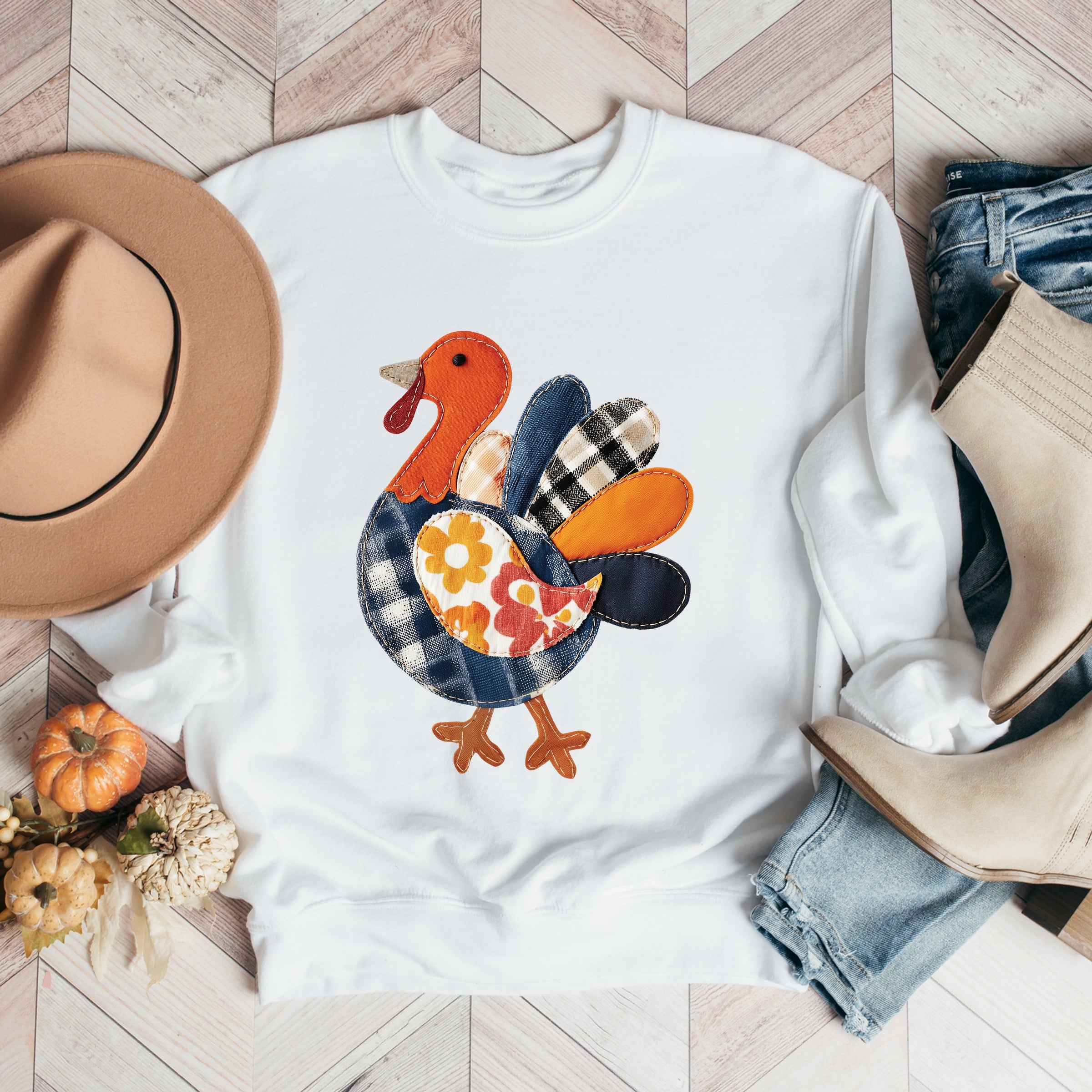 Plaid Turkey Patchwork Print - Women's Graphic Sweatshirt