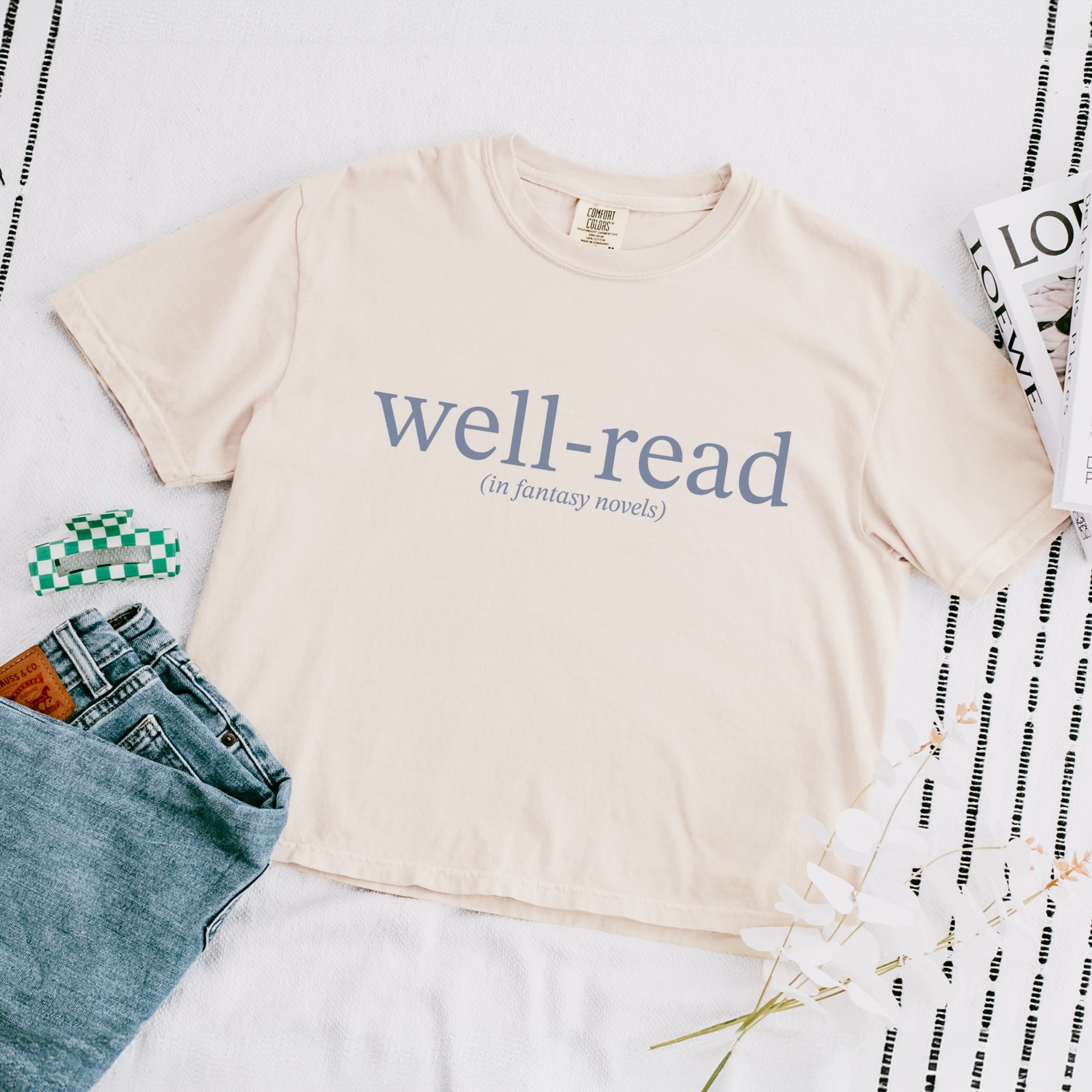 Well-Read In Fantasy Novels - Women's Boxy Crop Top Graphic T-Shirt