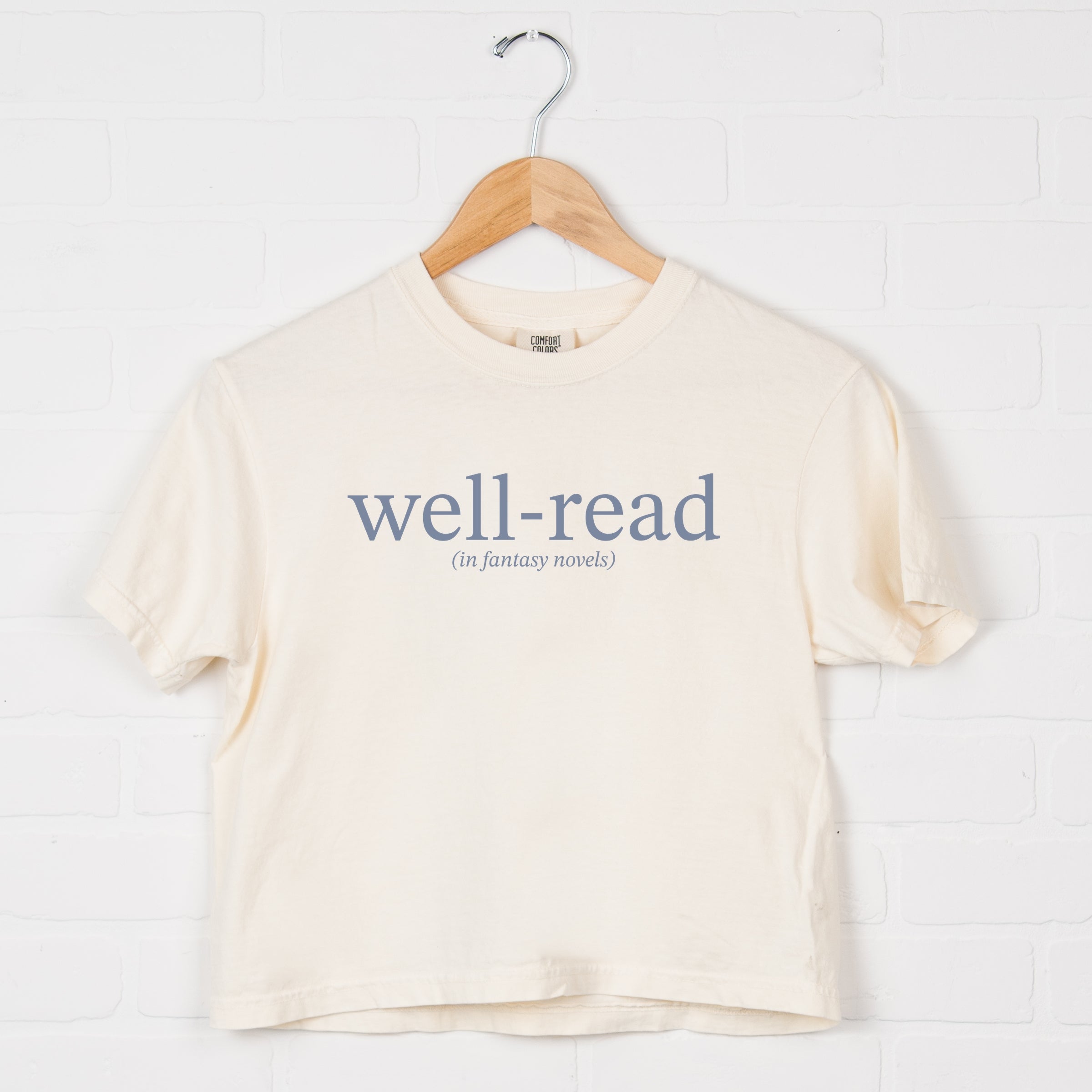 Well-Read In Fantasy Novels - Women's Boxy Crop Top Graphic T-Shirt
