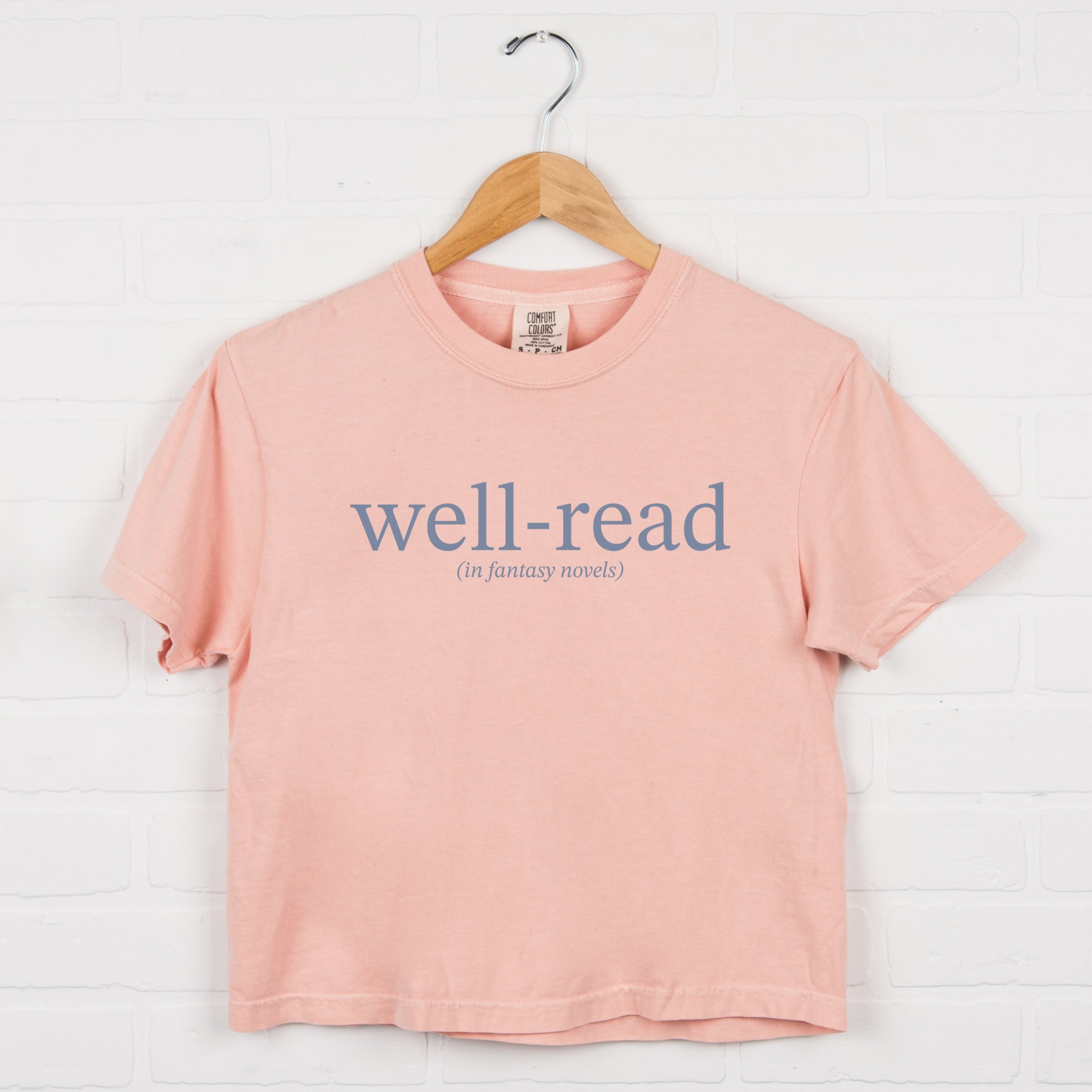 Well-Read In Fantasy Novels - Women's Boxy Crop Top Graphic T-Shirt