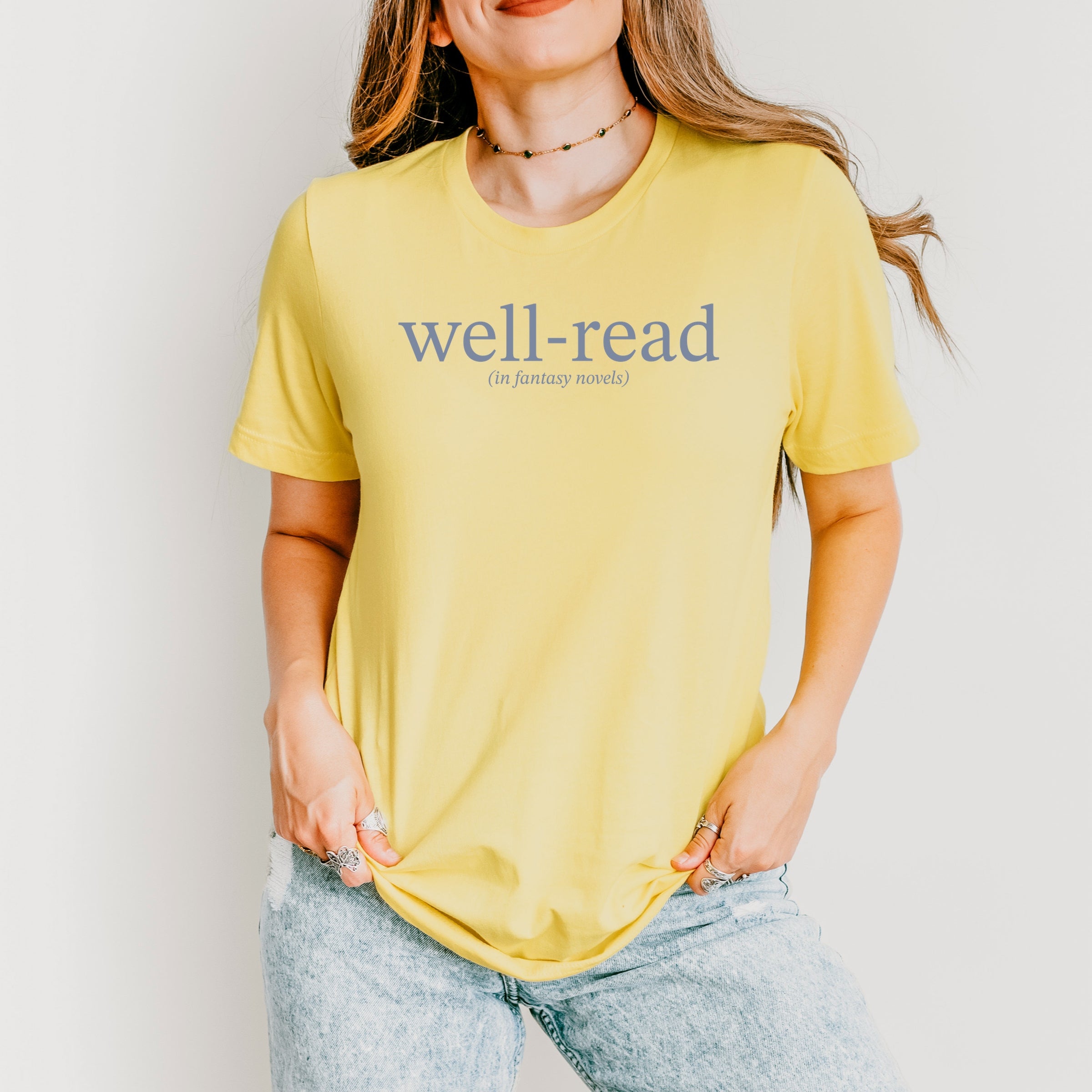 Well-Read In Fantasy Novels - Women's Short Sleeve Graphic T-Shirt