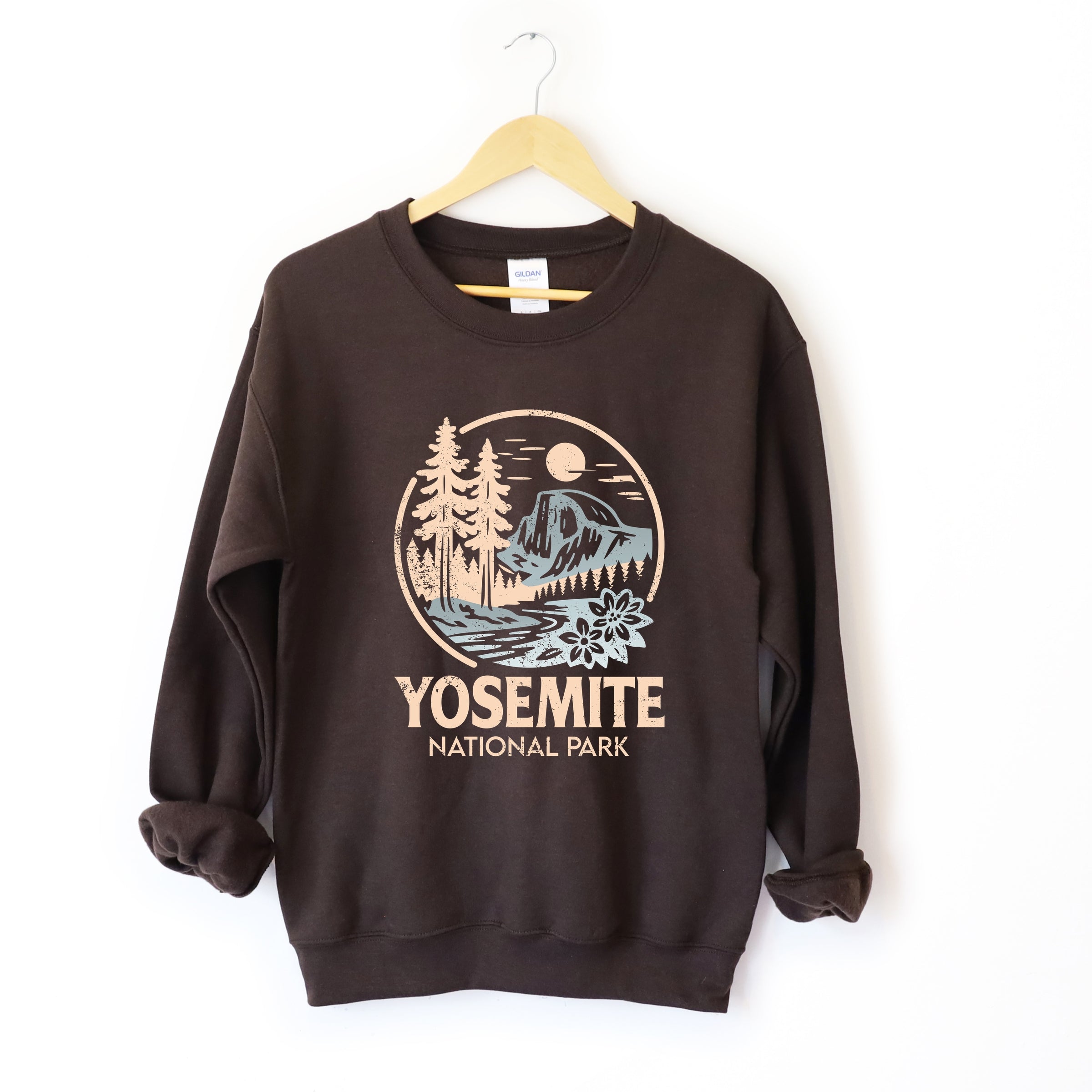 Yosemite National Park Two-Toned Circle - Women's Graphic Sweatshirt