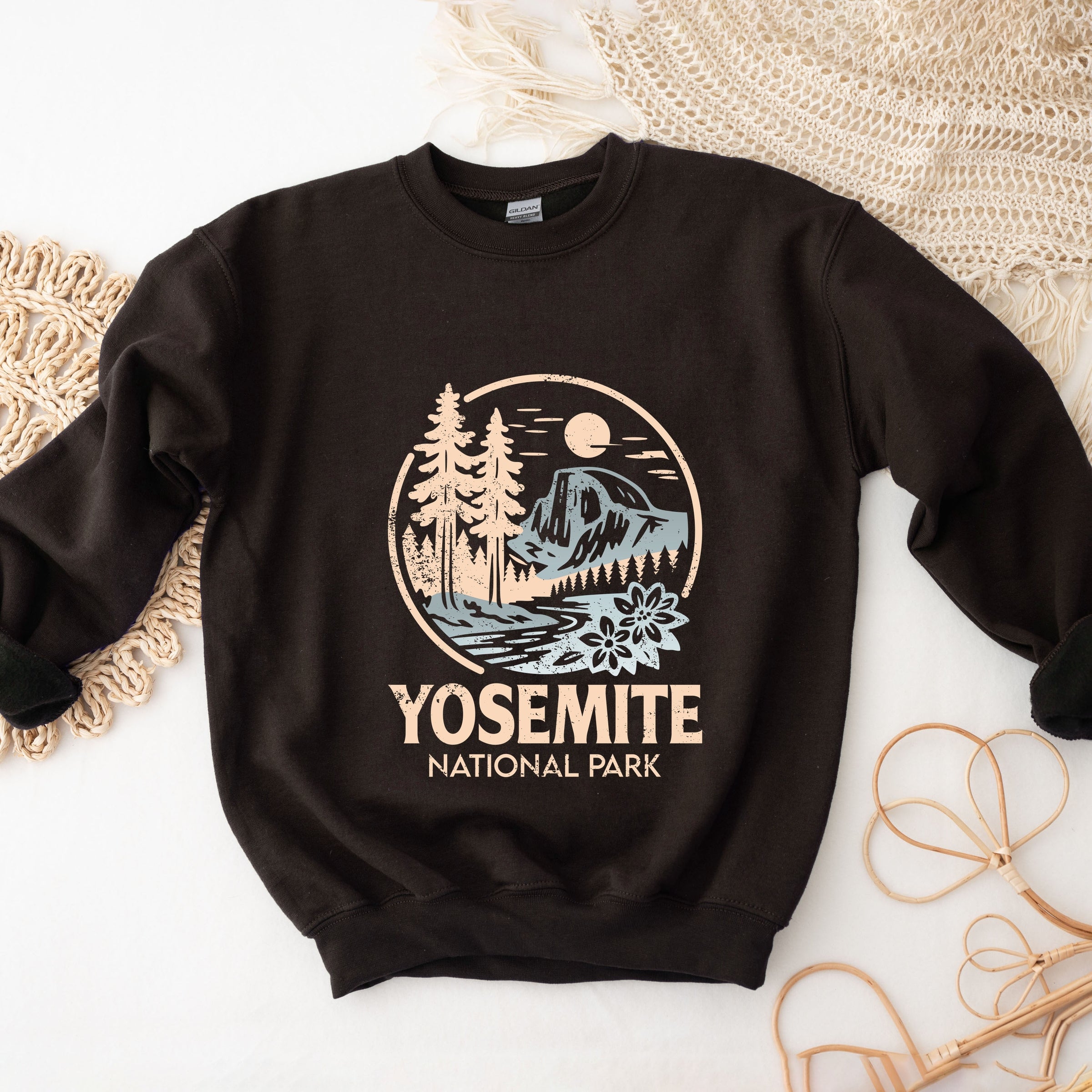 Yosemite National Park Two-Toned Circle - Women's Graphic Sweatshirt
