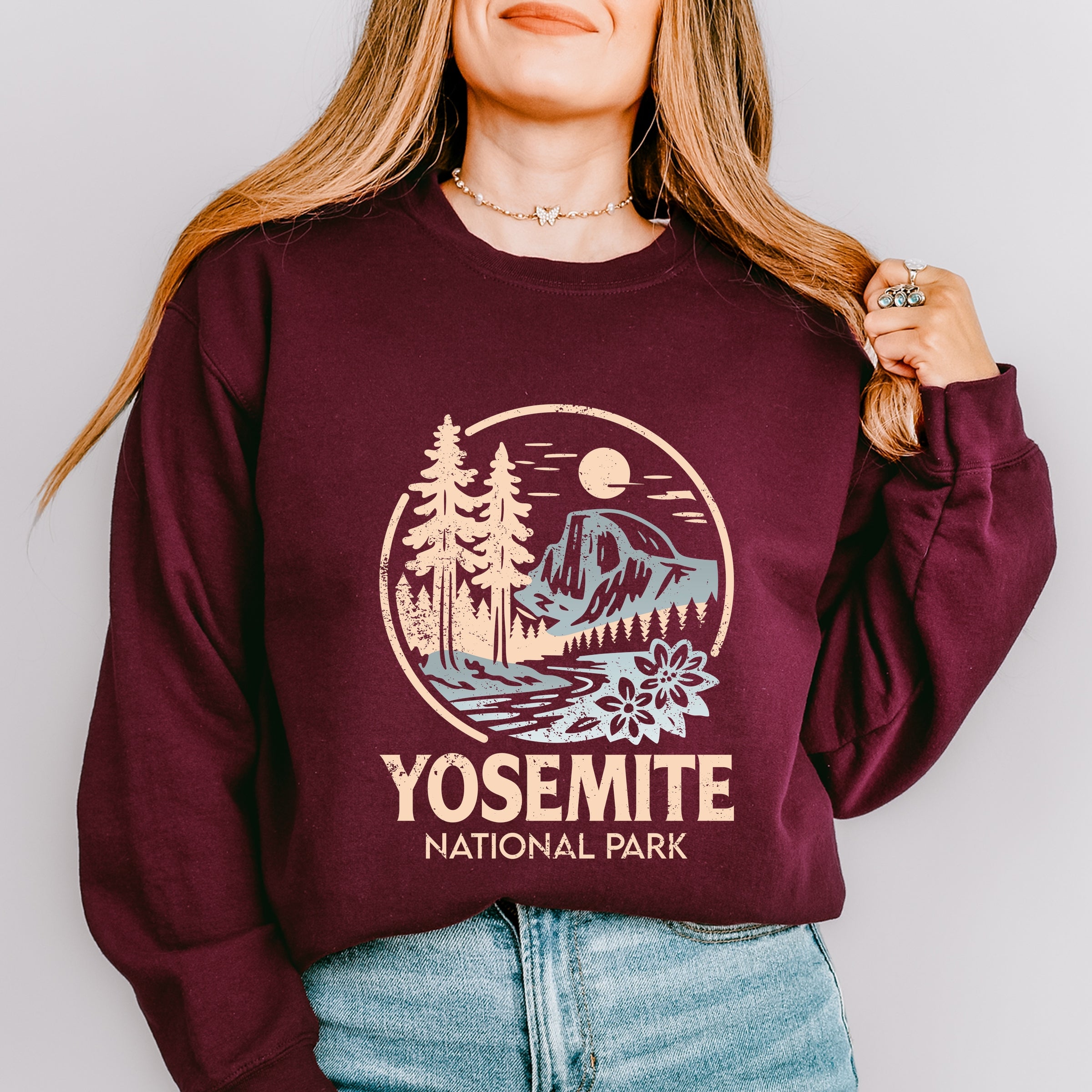 Yosemite National Park Two-Toned Circle - Women's Graphic Sweatshirt