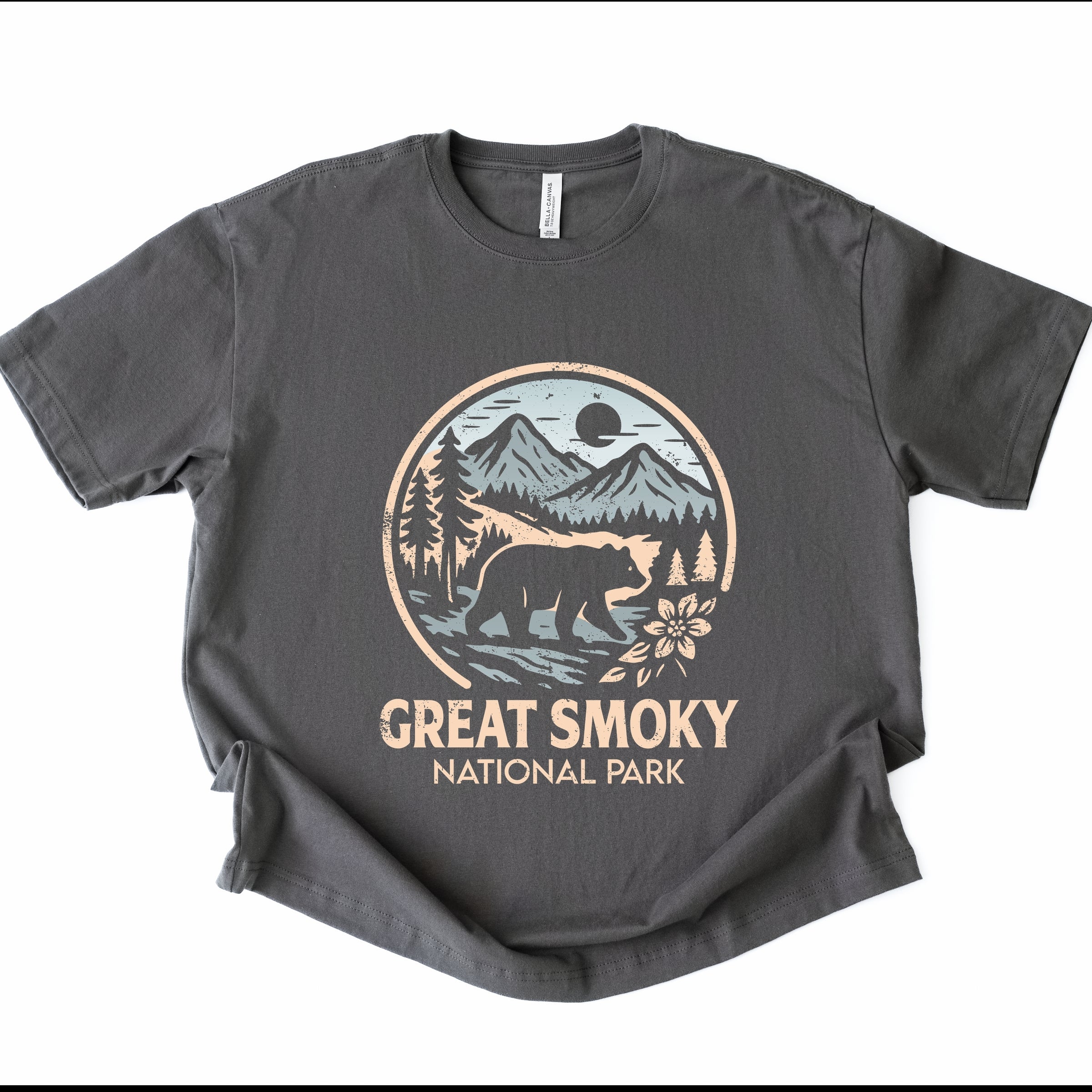 Great Smoky National Park Two-Toned Circle - Women's Heavyweight Graphic T-Shirt