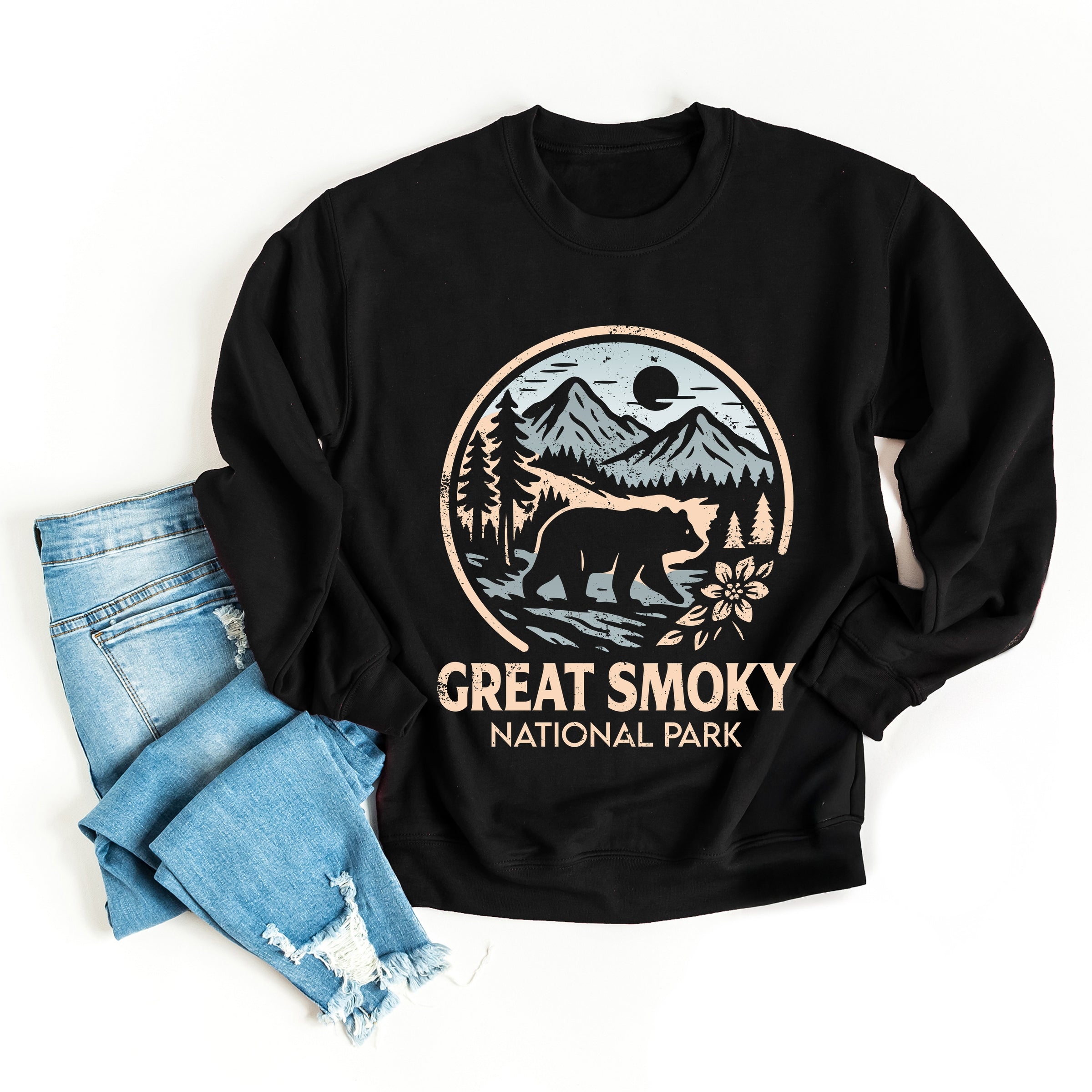 Great Smoky National Park Two-Toned Circle - Women's Graphic Sweatshirt