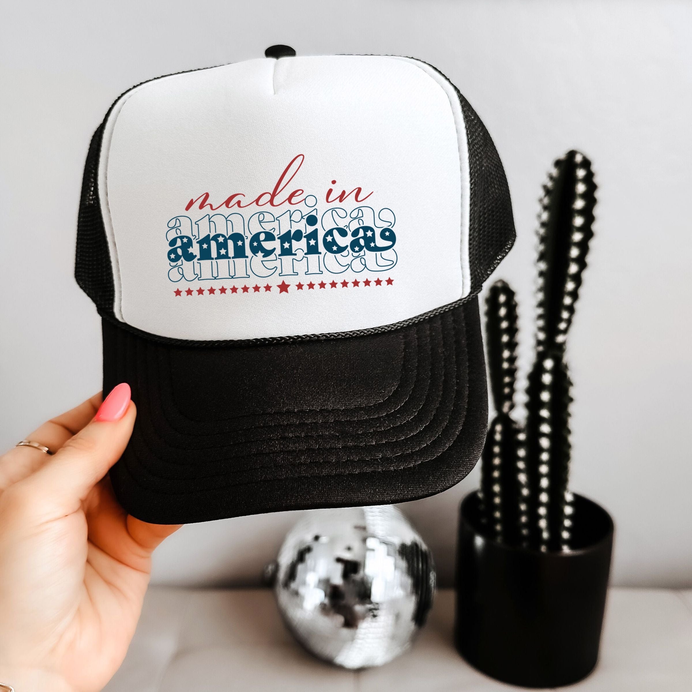 8318M_F-YFTH White Black