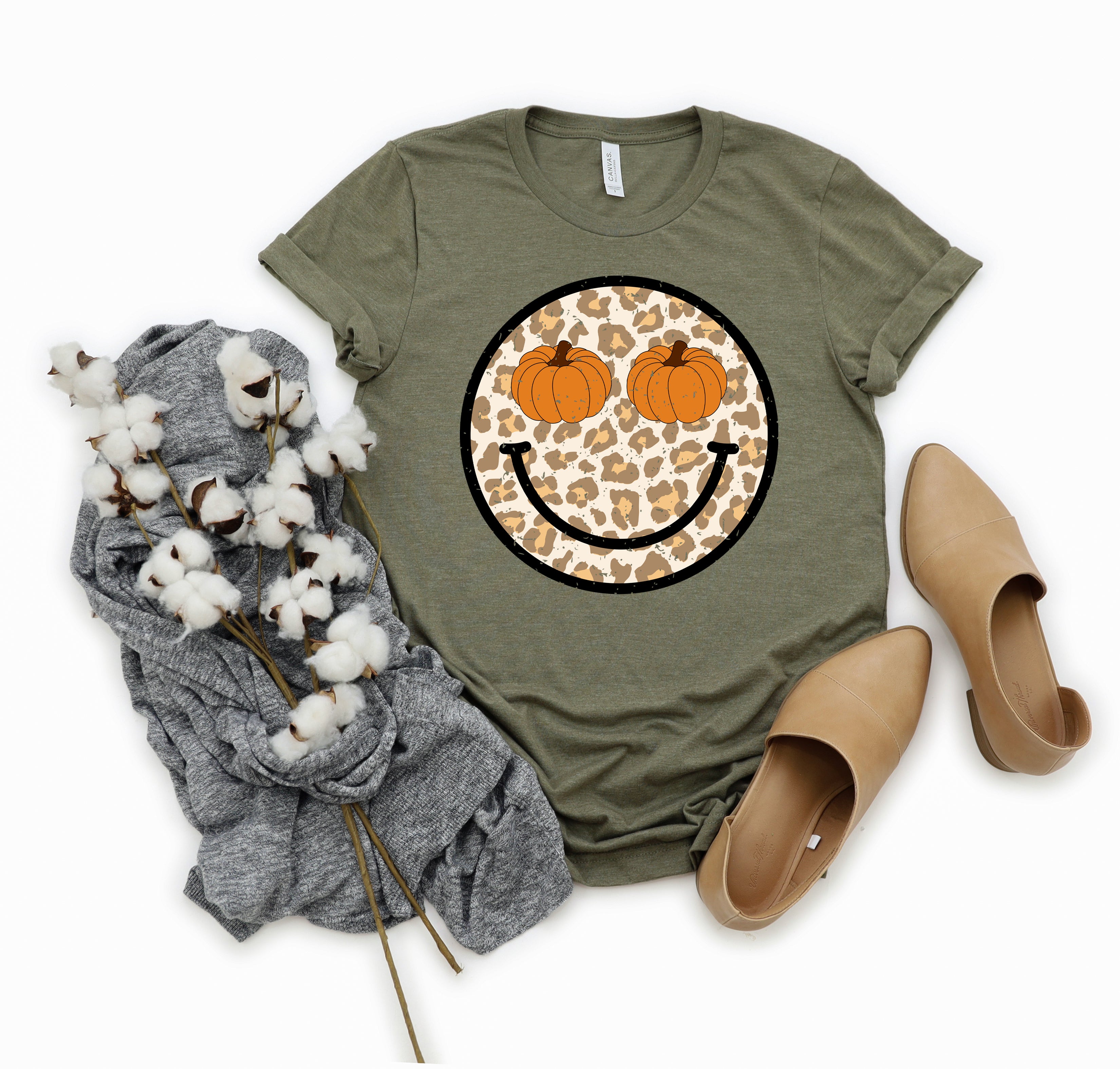 Pumpkin Leopard Smiley | Short Sleeve Crew Neck