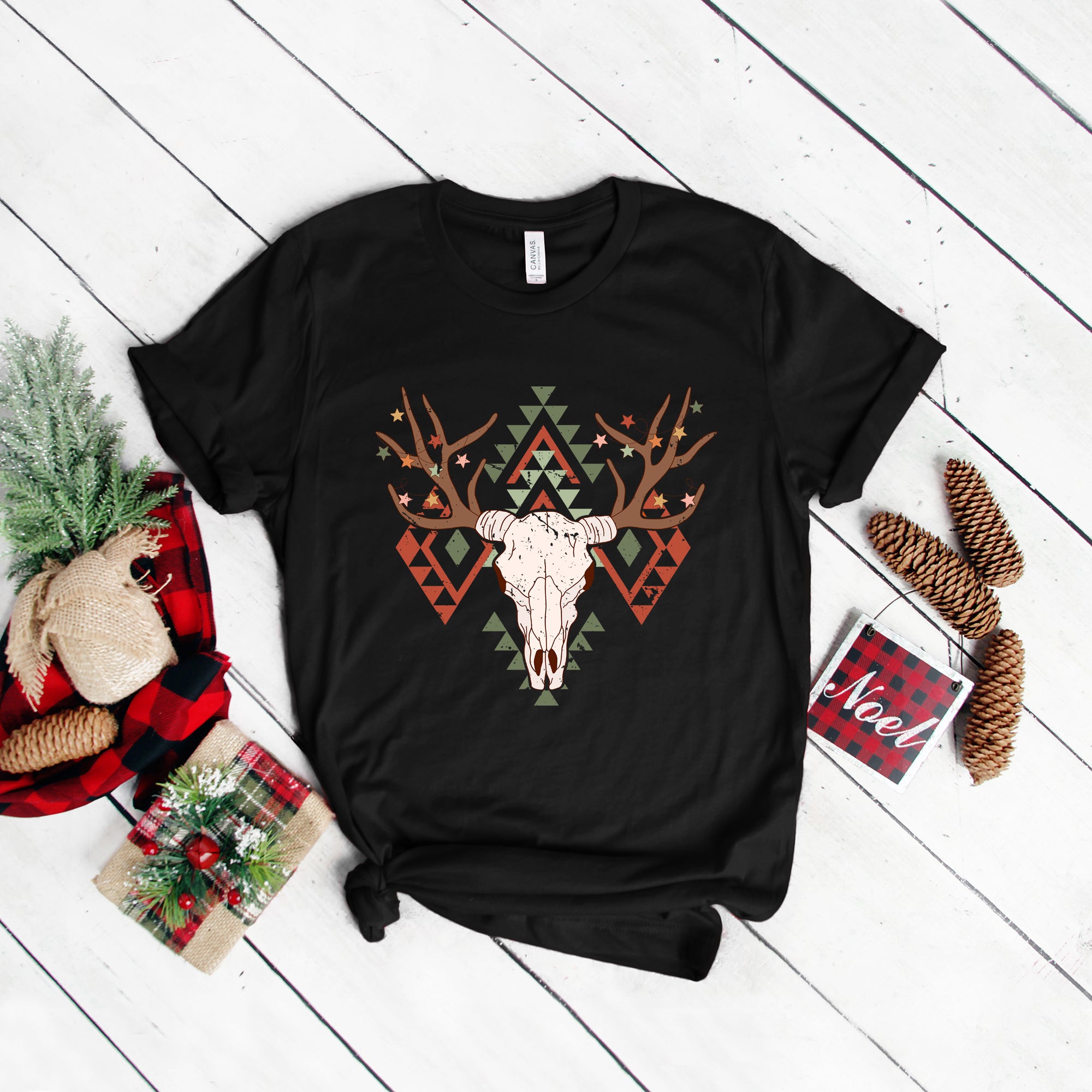 Christmas Bull | Short Sleeve Crewneck