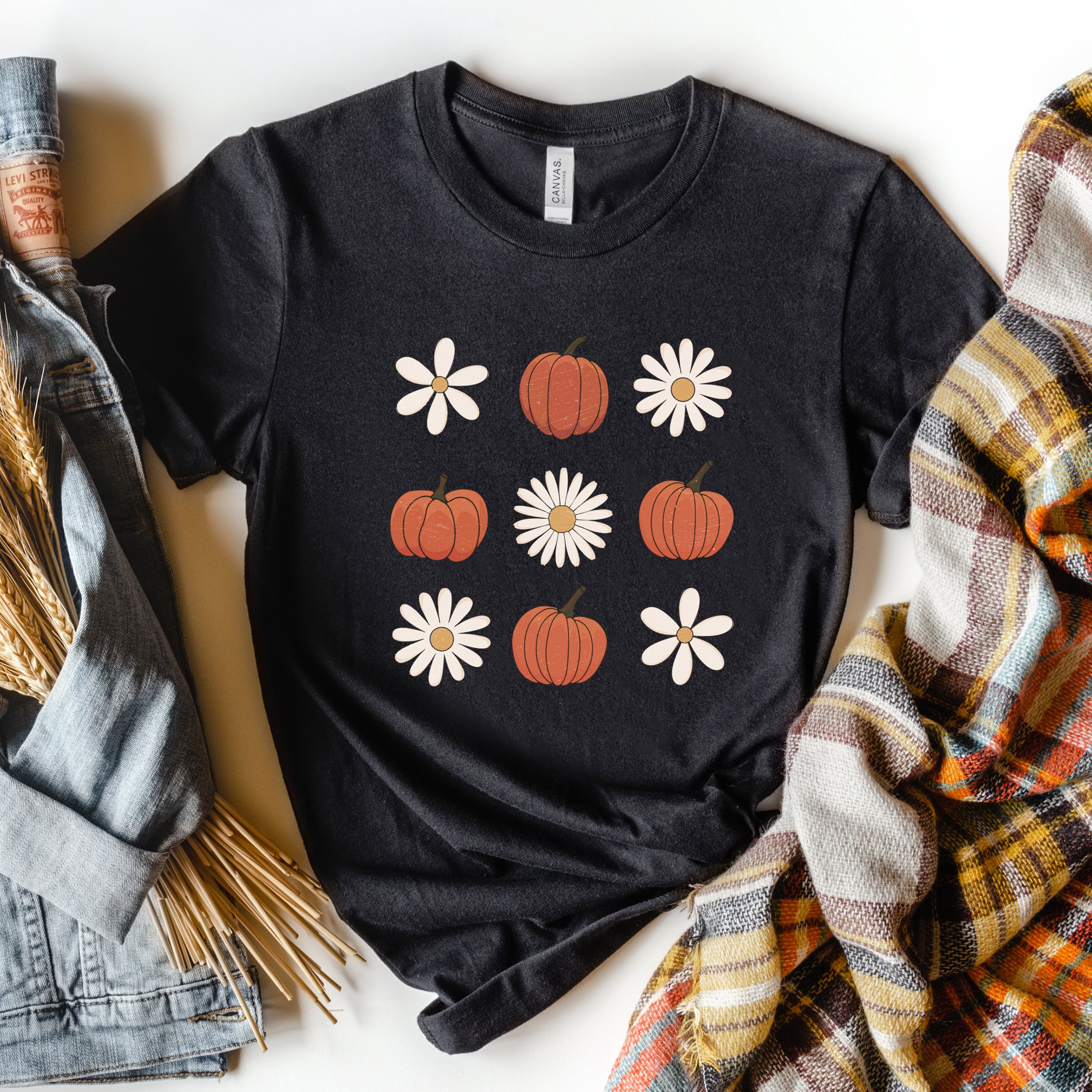 Pumpkin Daisy Checkered | Short Sleeve Crewneck