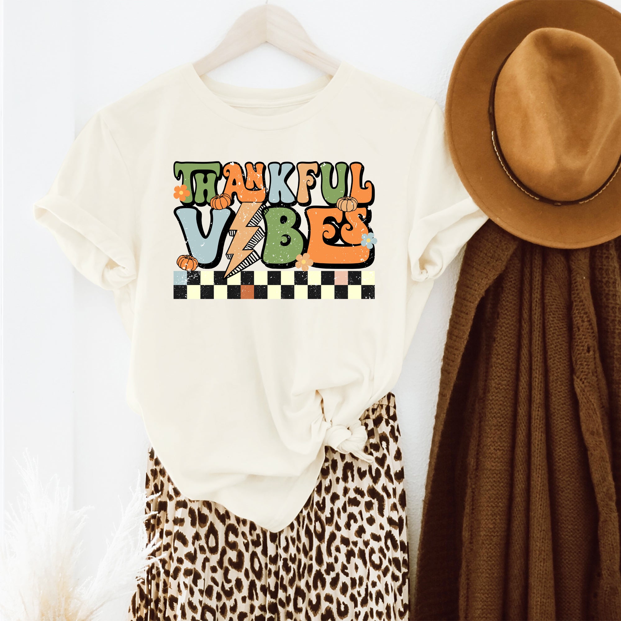 Thankful Vibes Checkered | Short Sleeve Crew Neck