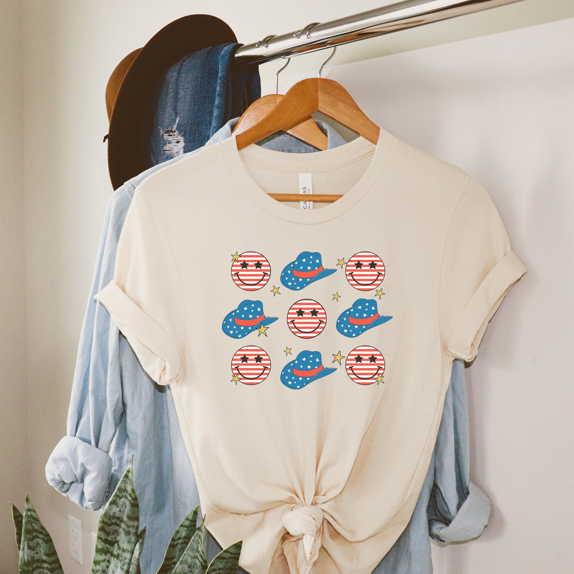 Cowgirl Smiley | Short Sleeve Graphic Tee