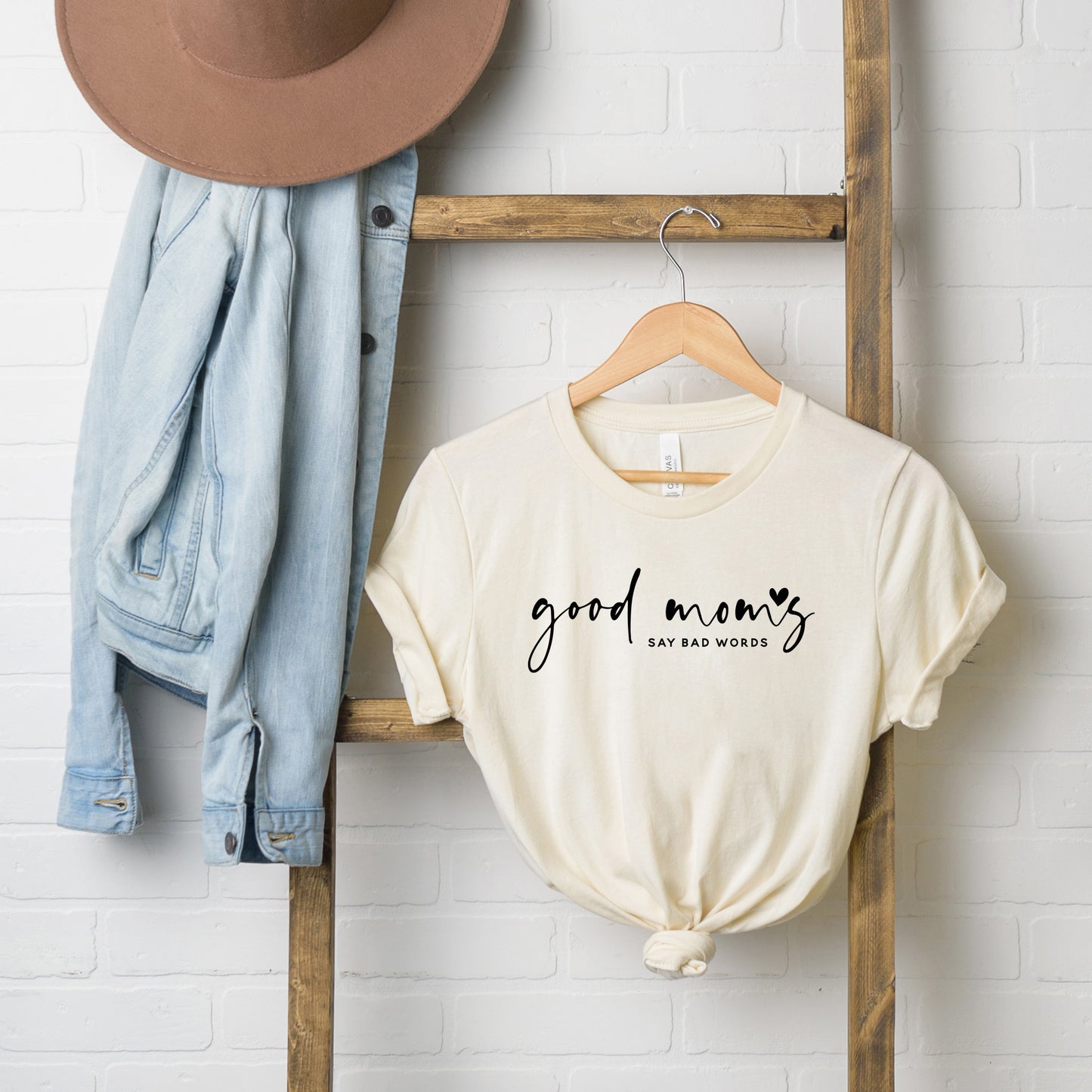 Good Mom's Say Bad Words Heart | Short Sleeve Graphic Tee