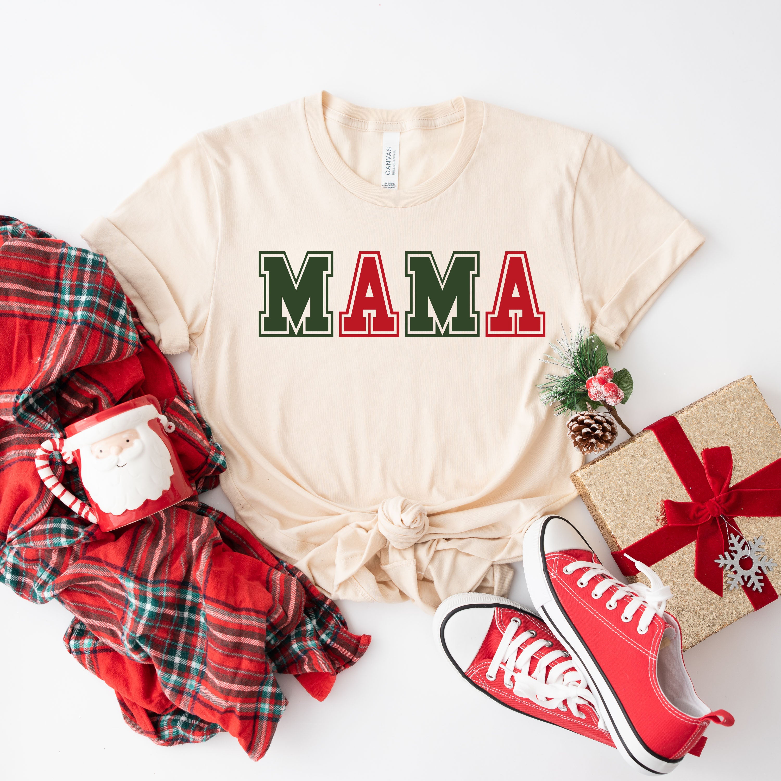 Mama Green and Red Bold | Short Sleeve Crew Neck