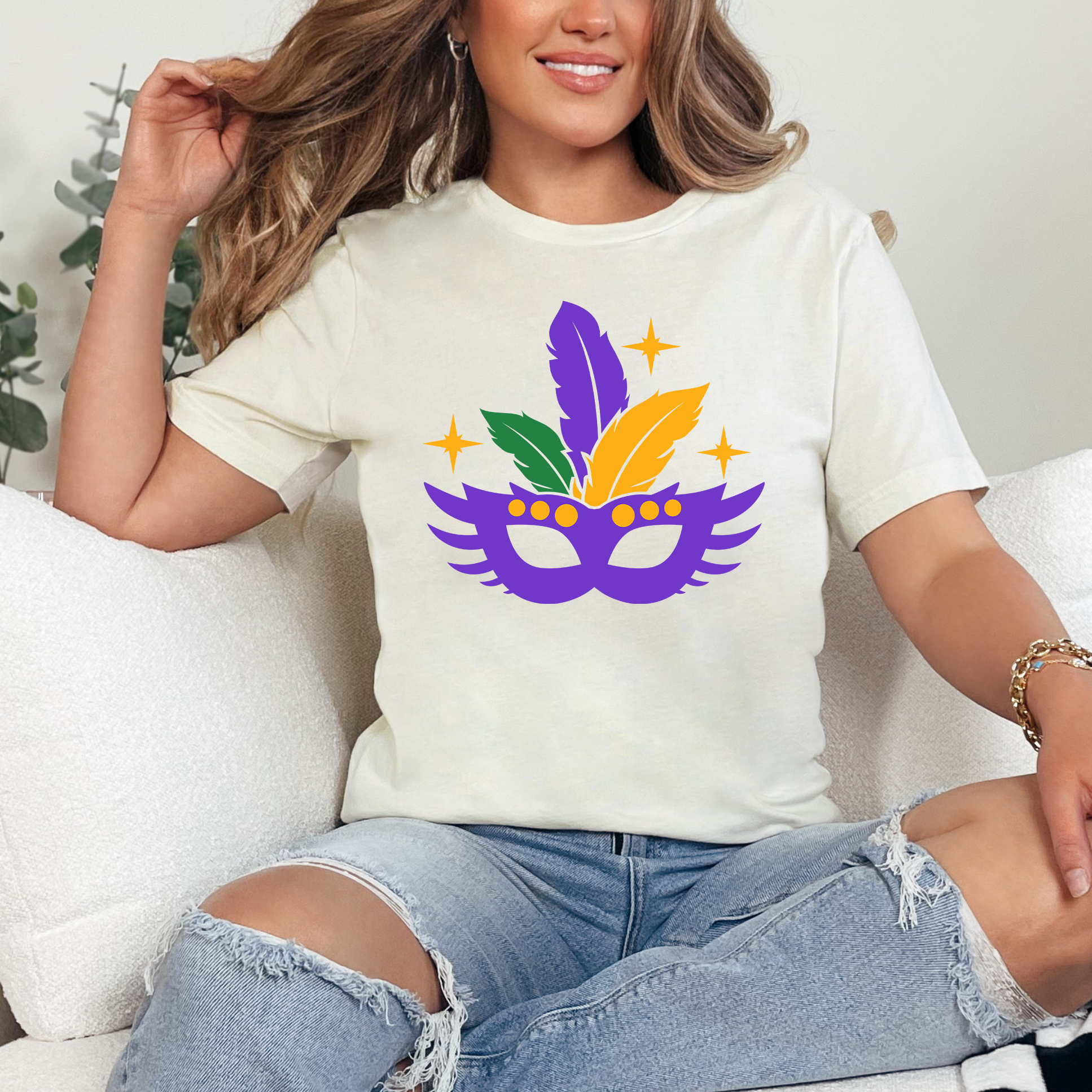 Feather Mask Sparkle | Short Sleeve Crew Neck