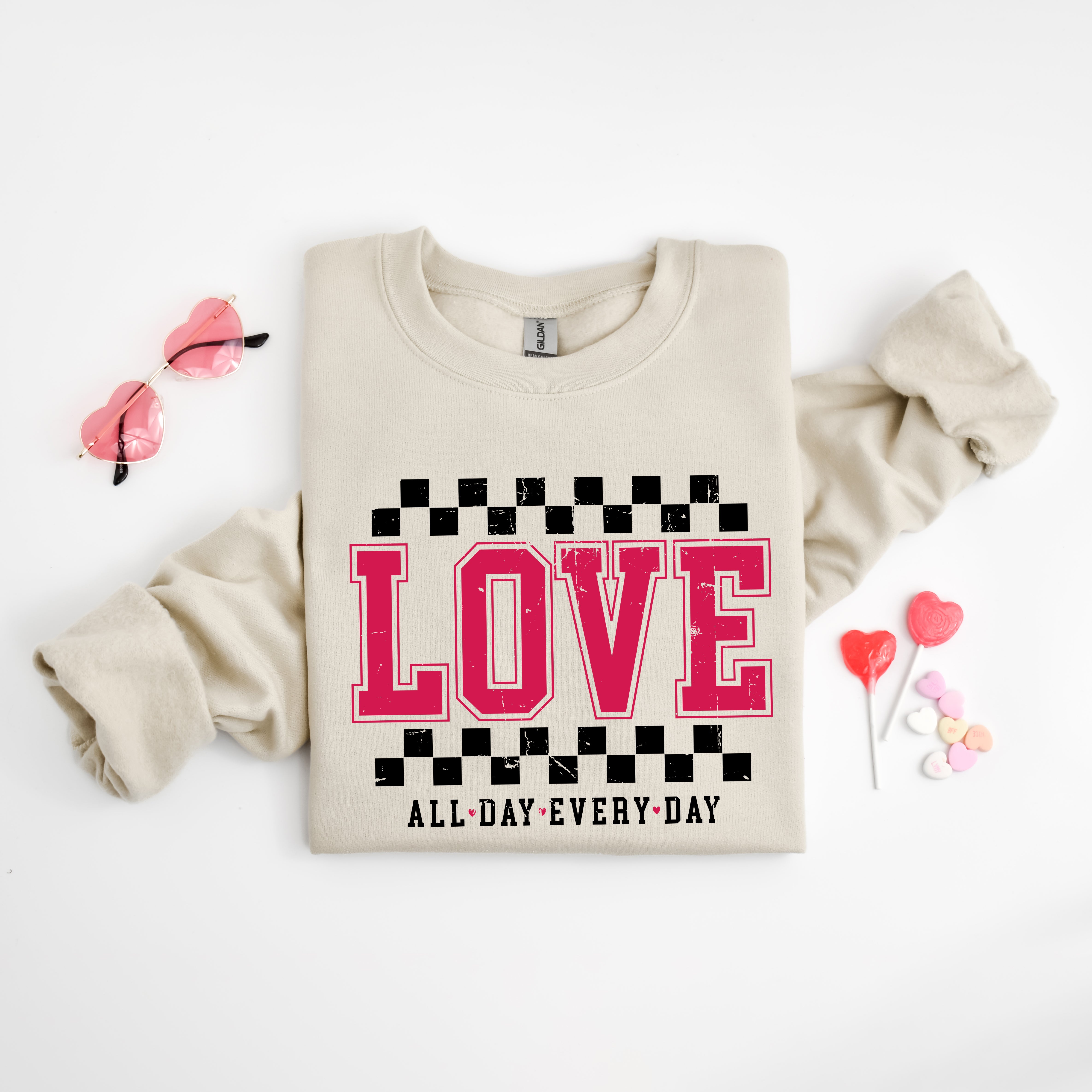 Love All Day Everyday Checkered | Sweatshirt