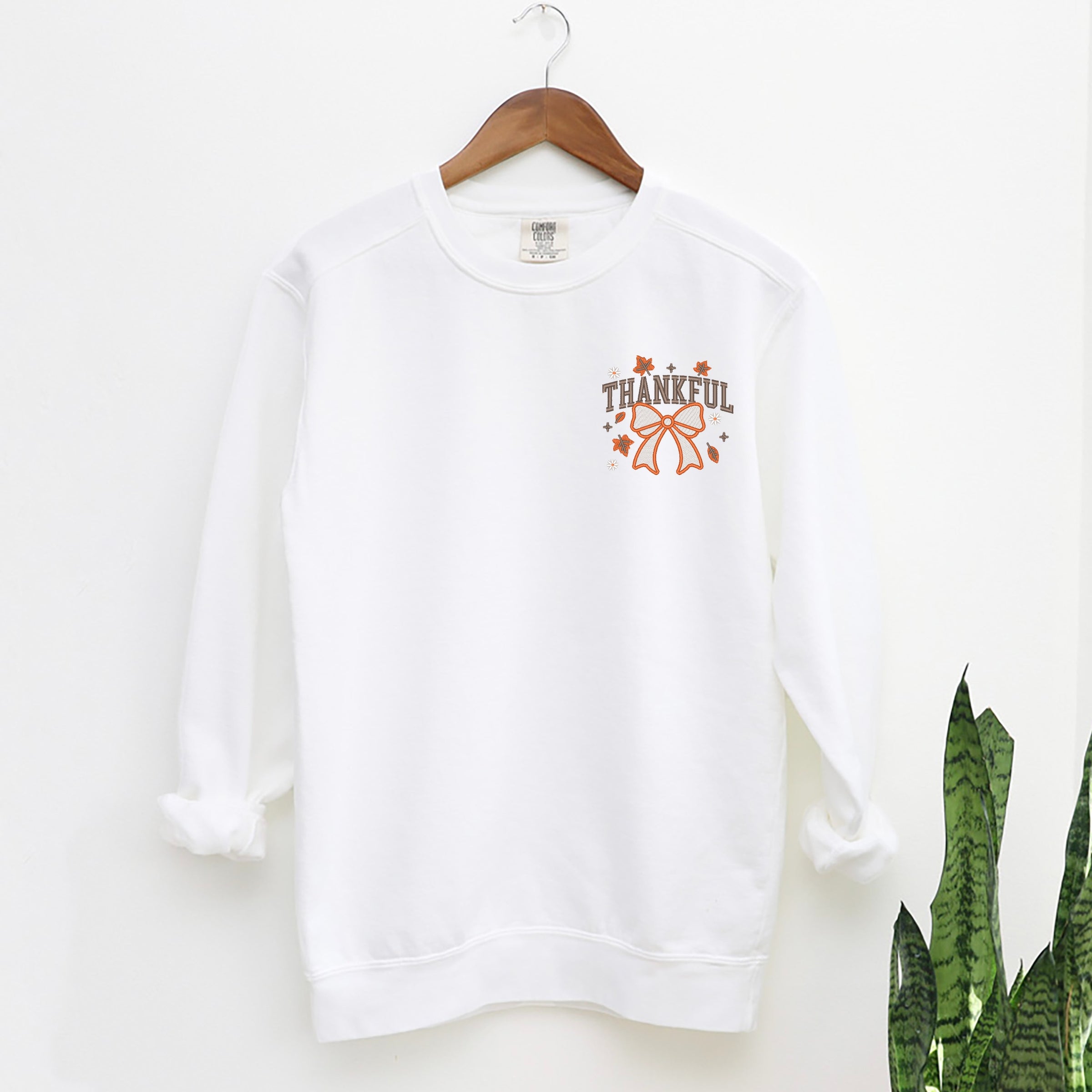 EMB1022M_LC-GDSWT White